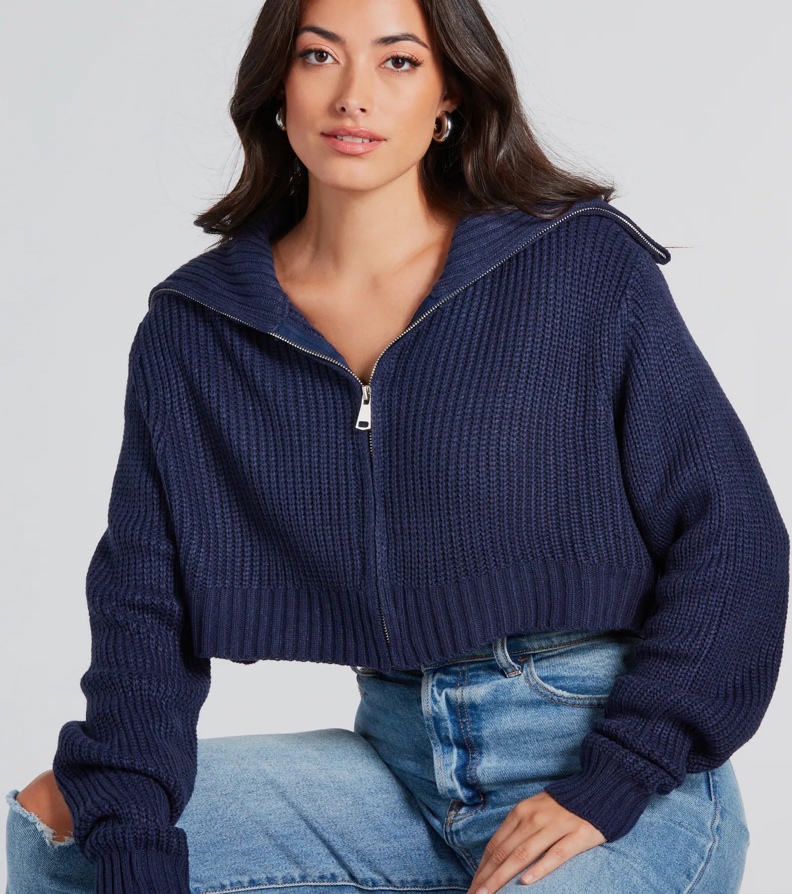 Ultimate Casual Zip-Front Sweater with Premium Collar