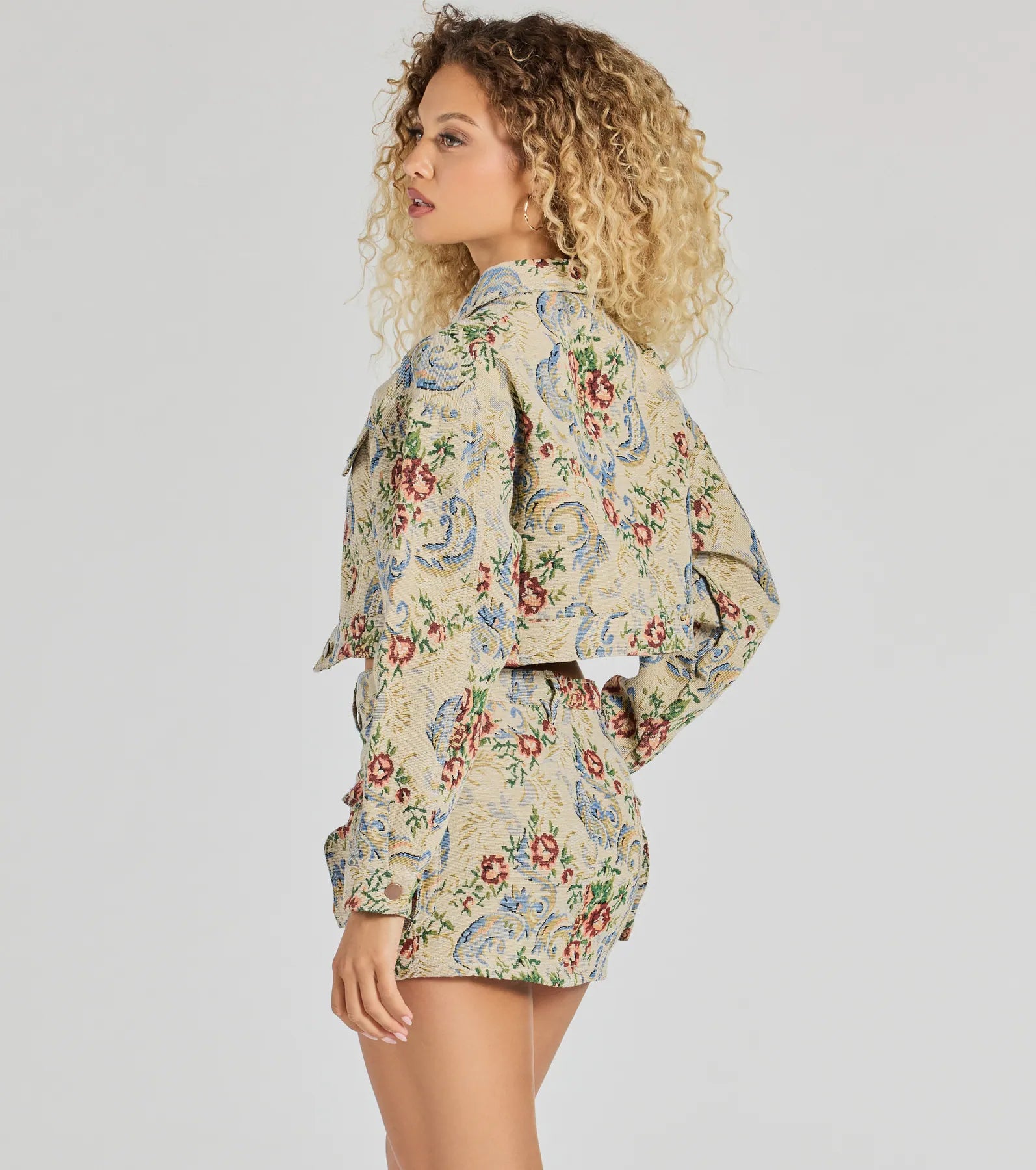 Premium Floral Tapestry Cropped Jacket - Ultimate Style Upgrade