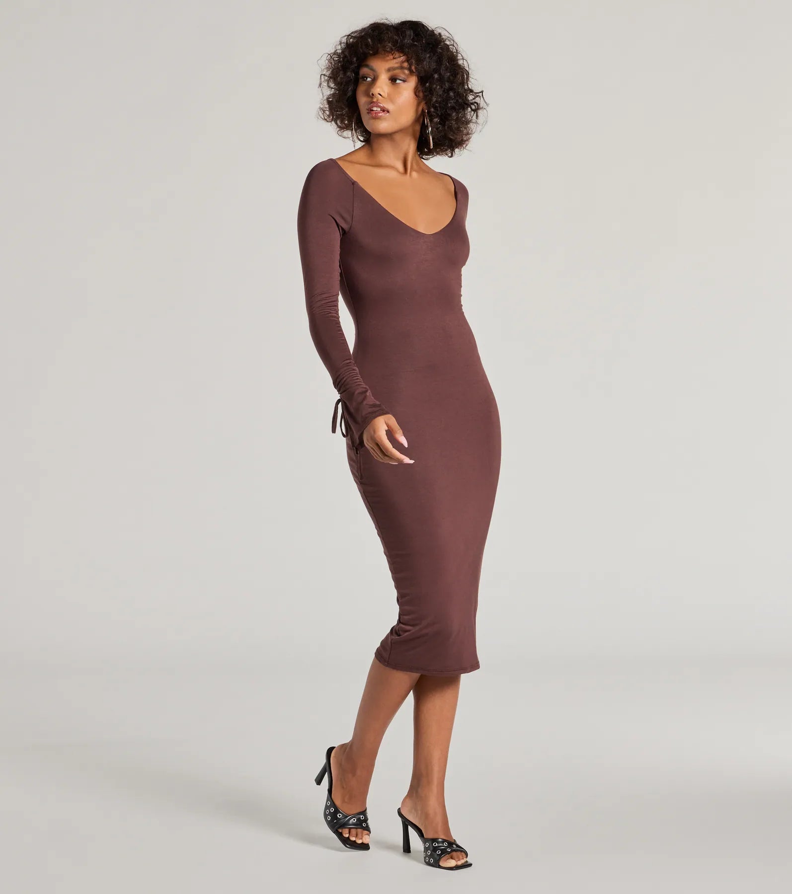 Ultimate Casual Chic Icon Long Sleeve Knit Midi Dress