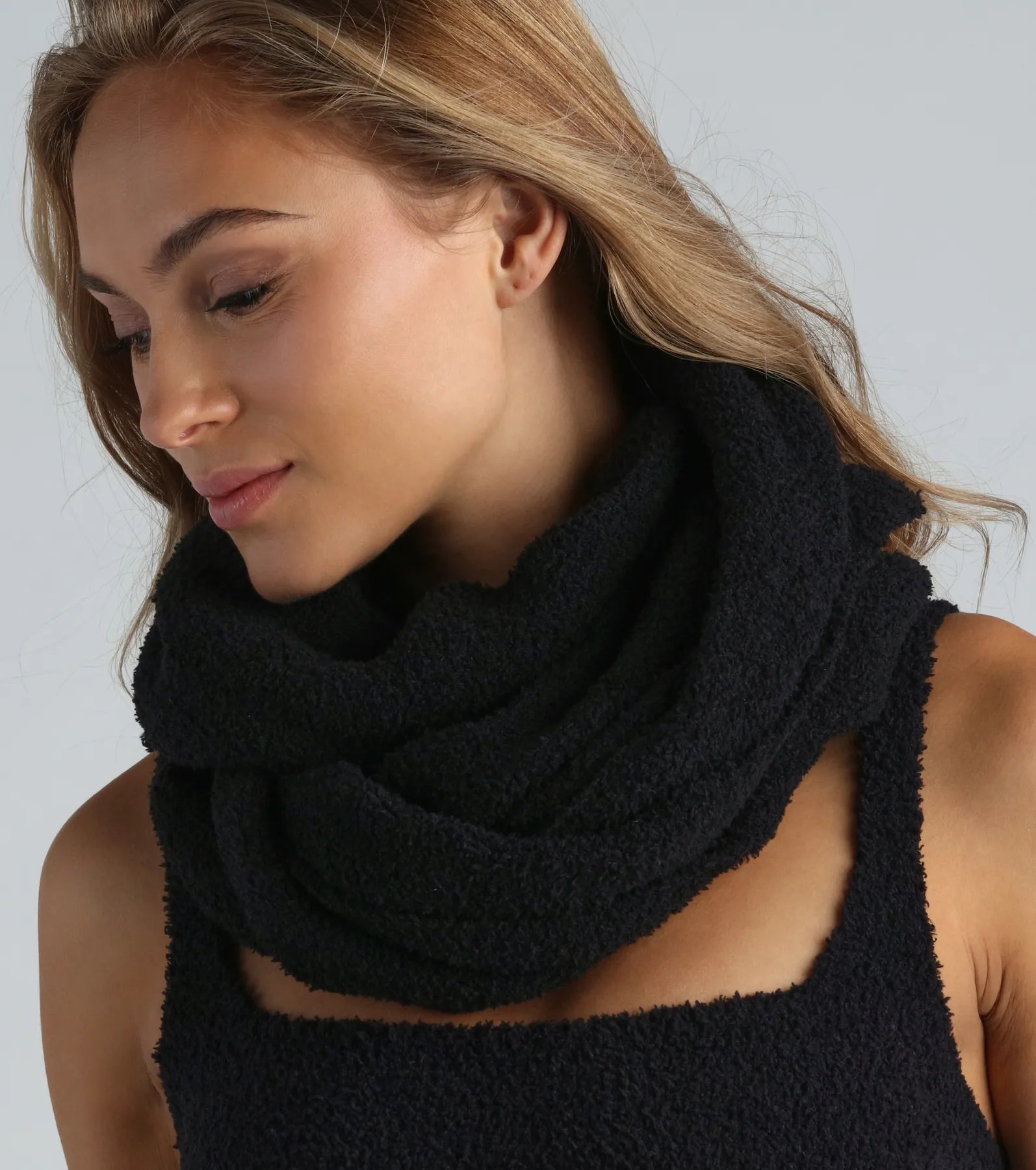 Ultimate Cozy Long Chenille Fuzzy Scarf - Premium Winter Style