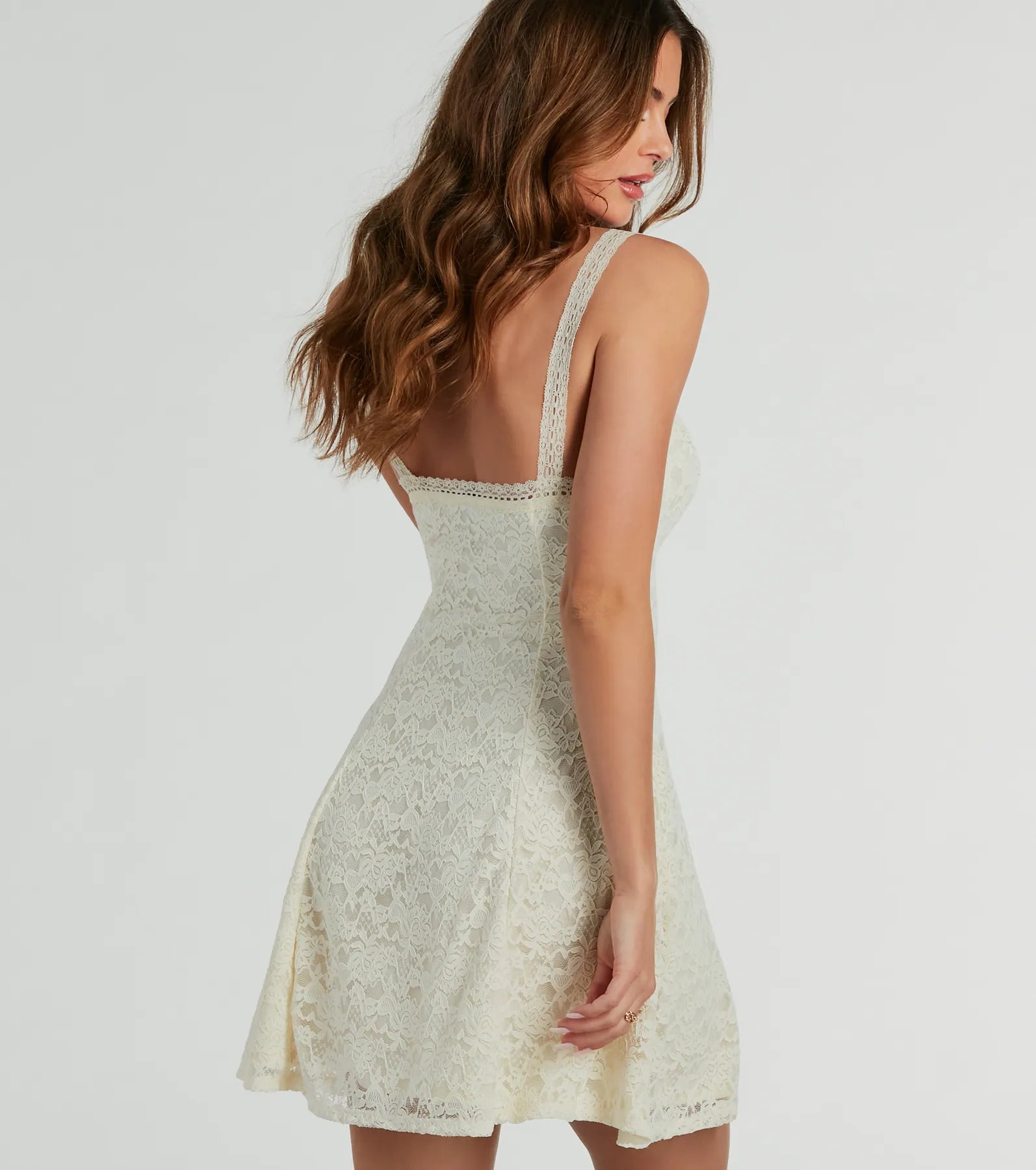 Ultimate Elegance A-Line Lace Party Dress