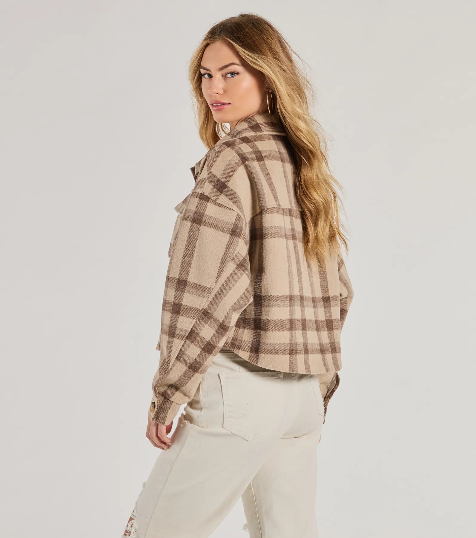 Ultimate Plaid Oversized Cropped Shacket - Premium Woven Style