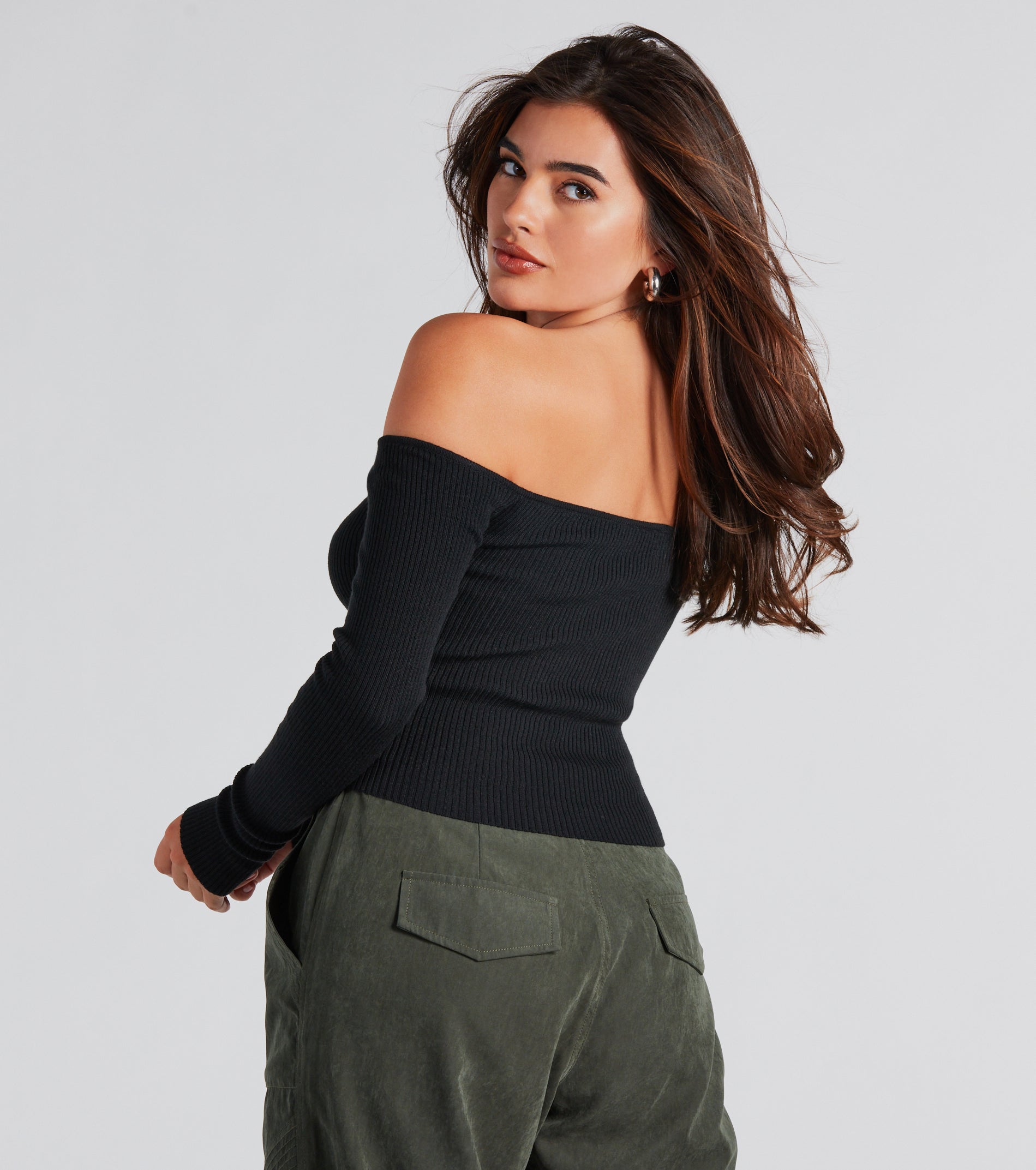 Ultimate Off-The-Shoulder Crop Top - Trendy & Chic