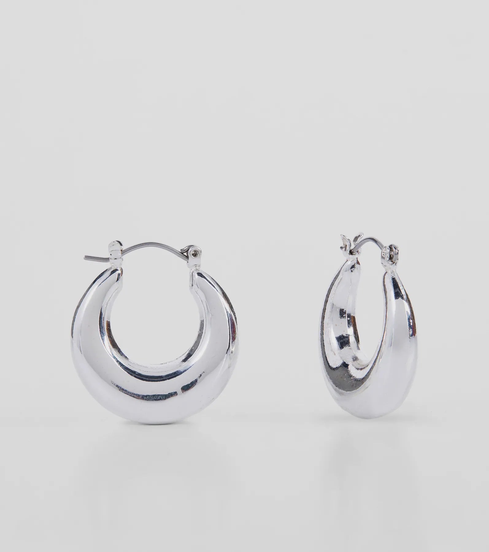 Premium Sterling Silver Plated Hoop Earrings - Ultimate Everyday Glamour