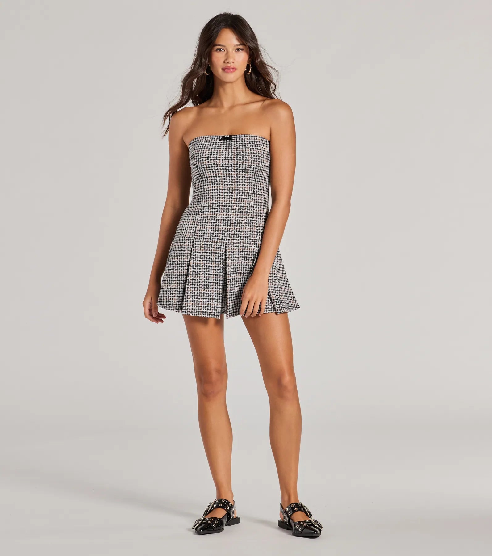 Premium Strapless Plaid Pleated Romper with Velvet Bow