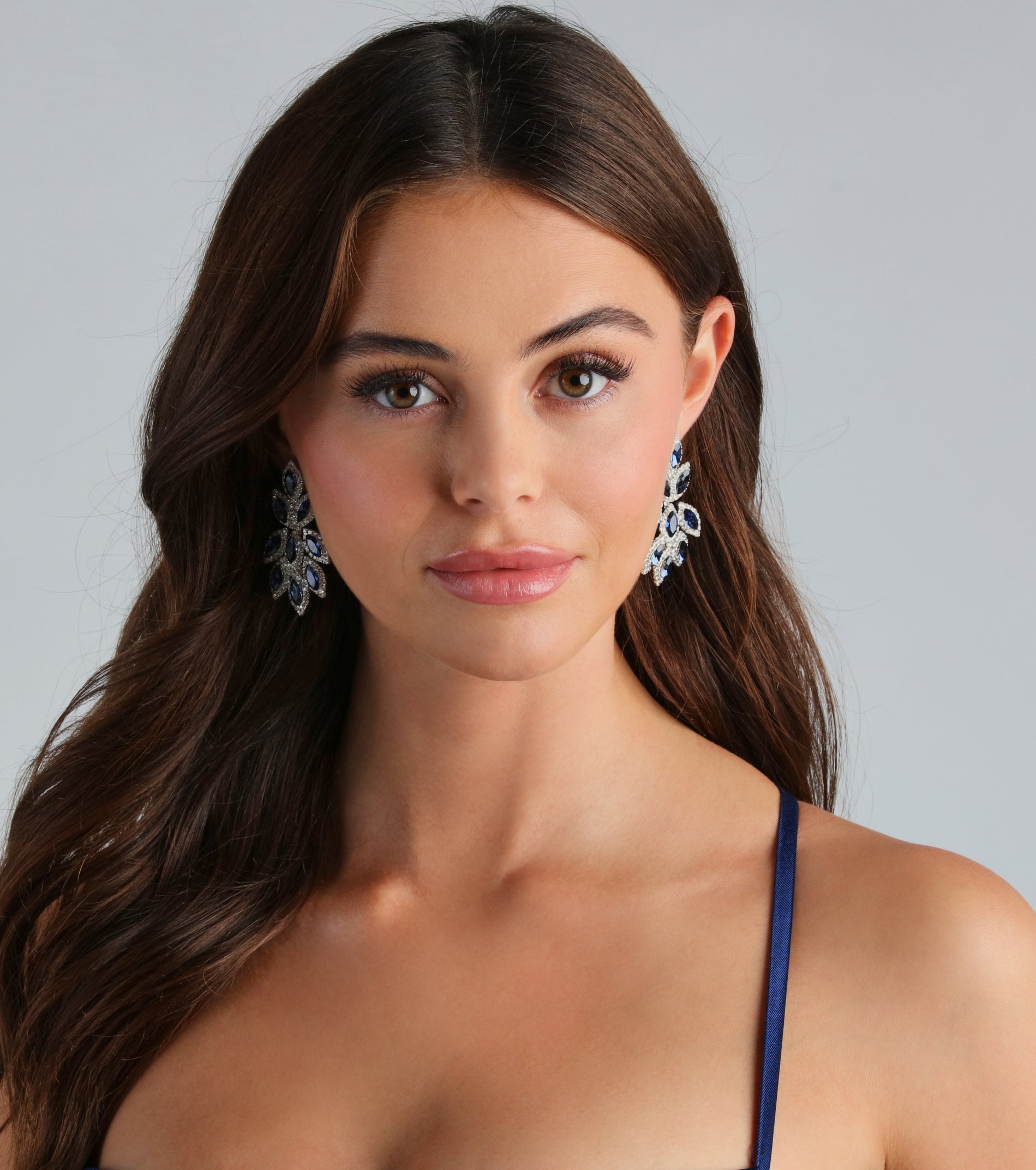 Premium Elegant Vibes Gemstone Leaf Drop Earrings