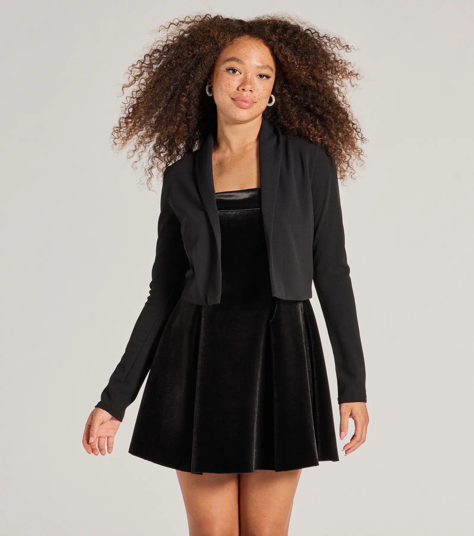 Premium Essential Chic Crepe Cropped Blazer