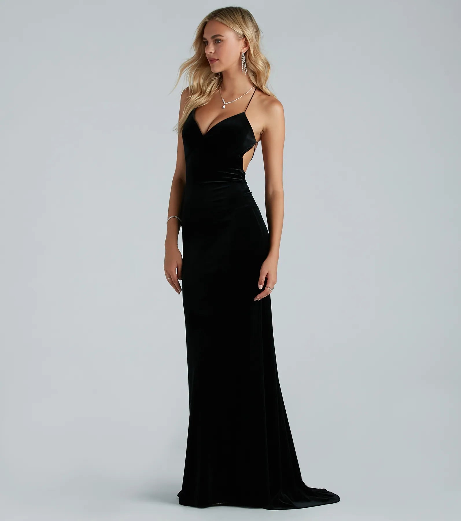 Premium Velvet Mermaid Gown by Brenda – Ultimate Red Carpet Elegance