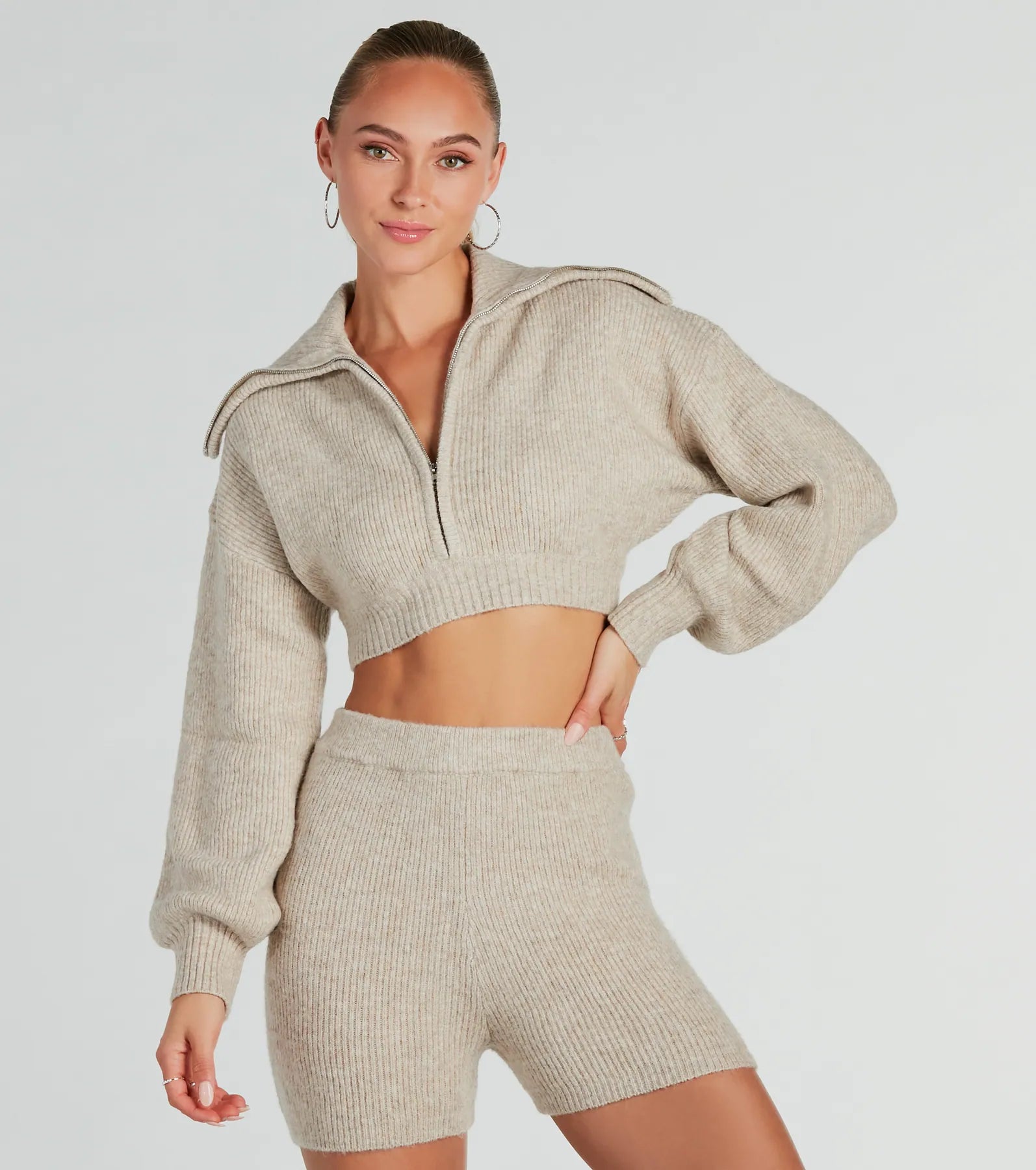 Premium Laid-Back Chic Cropped Sweater with Collar