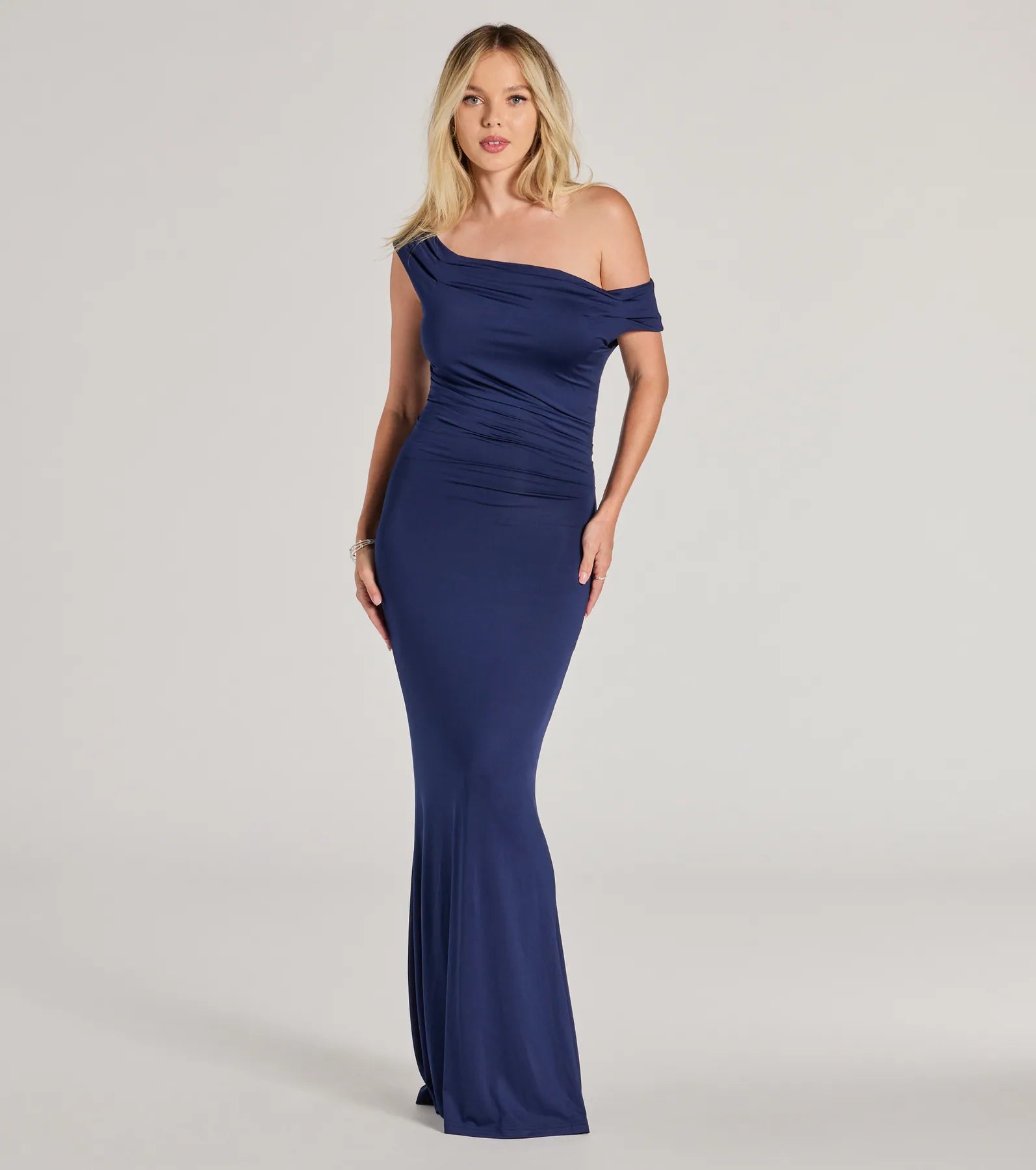 Premium Teagan Sleeveless Cowl Neck Slim Formal Dress - Ultimate Elegance