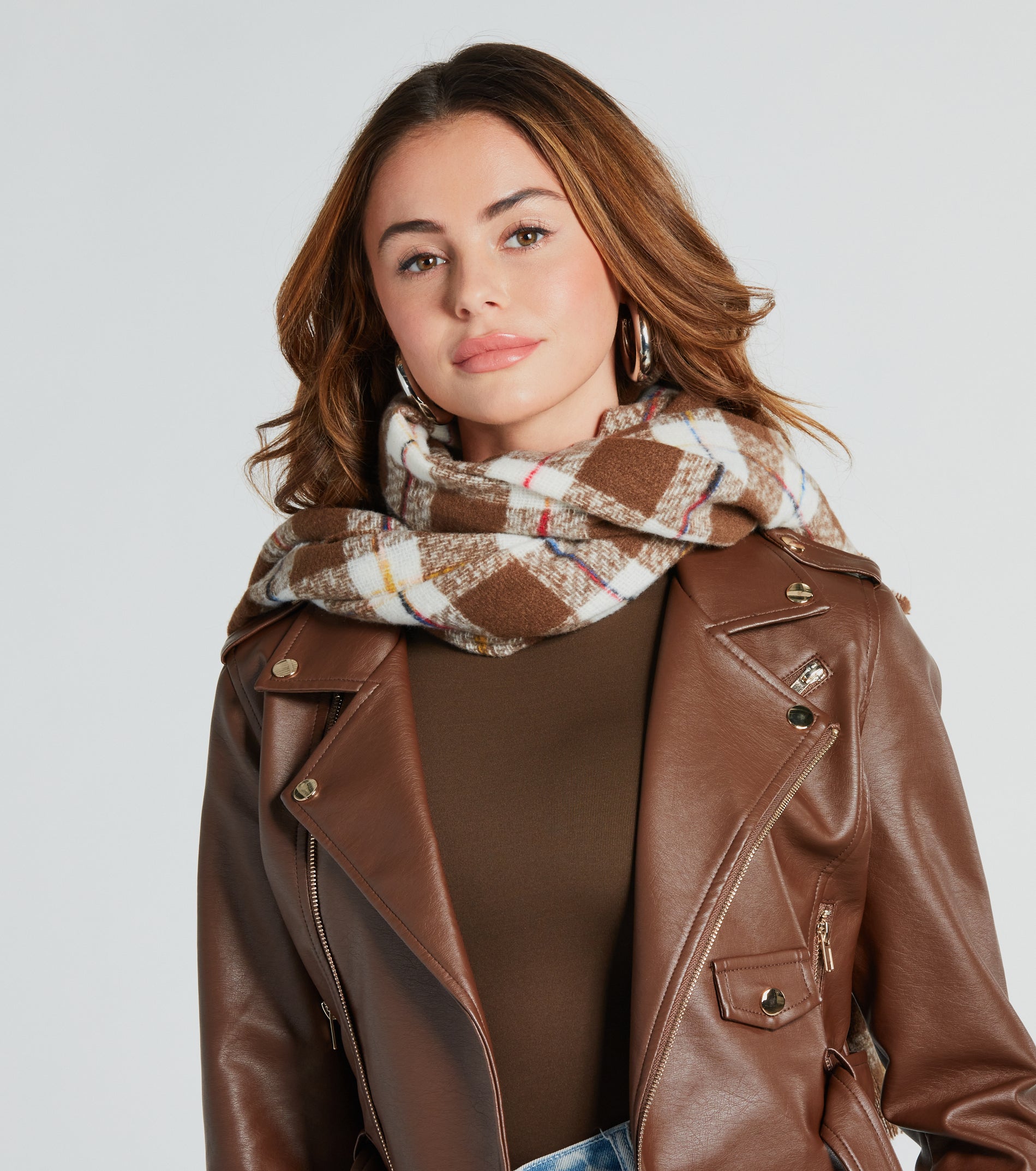 Ultimate Winter Plaid Scarf - Cozy & Stylish