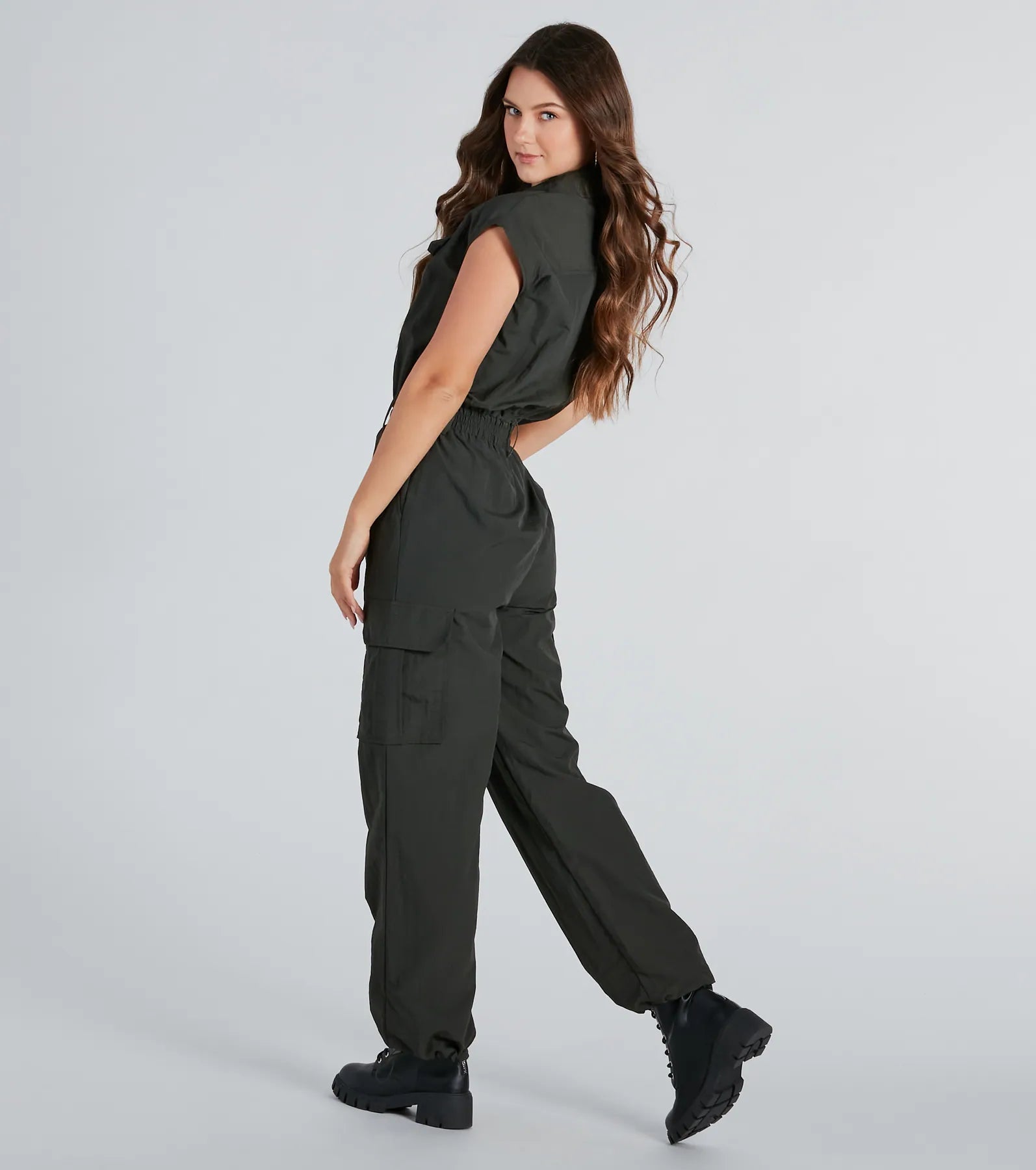 Ultimate Street Style Sleeveless Cargo Jumpsuit - Upgrade Your Look