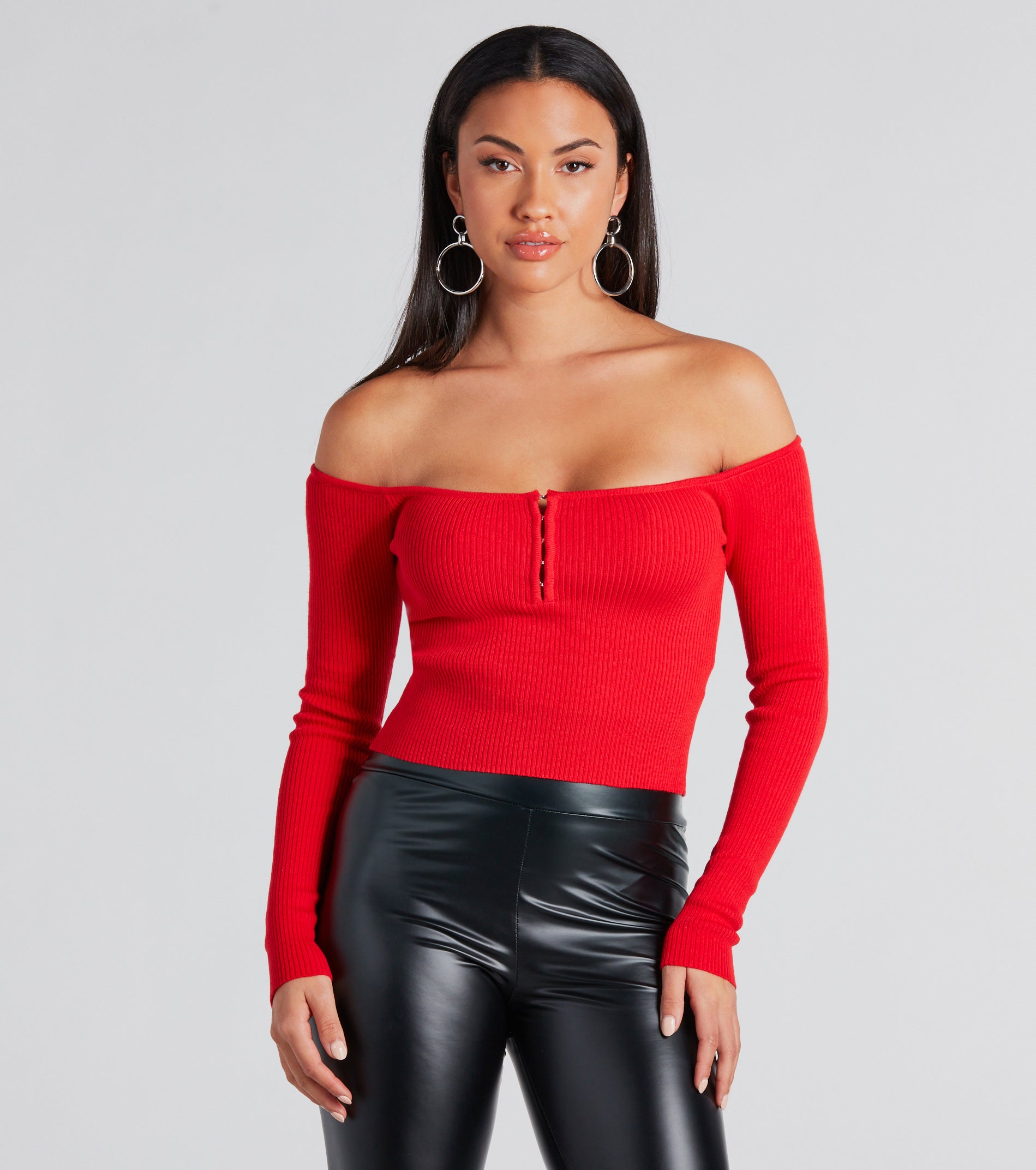 Ultimate Off-The-Shoulder Crop Top - Trendy & Chic