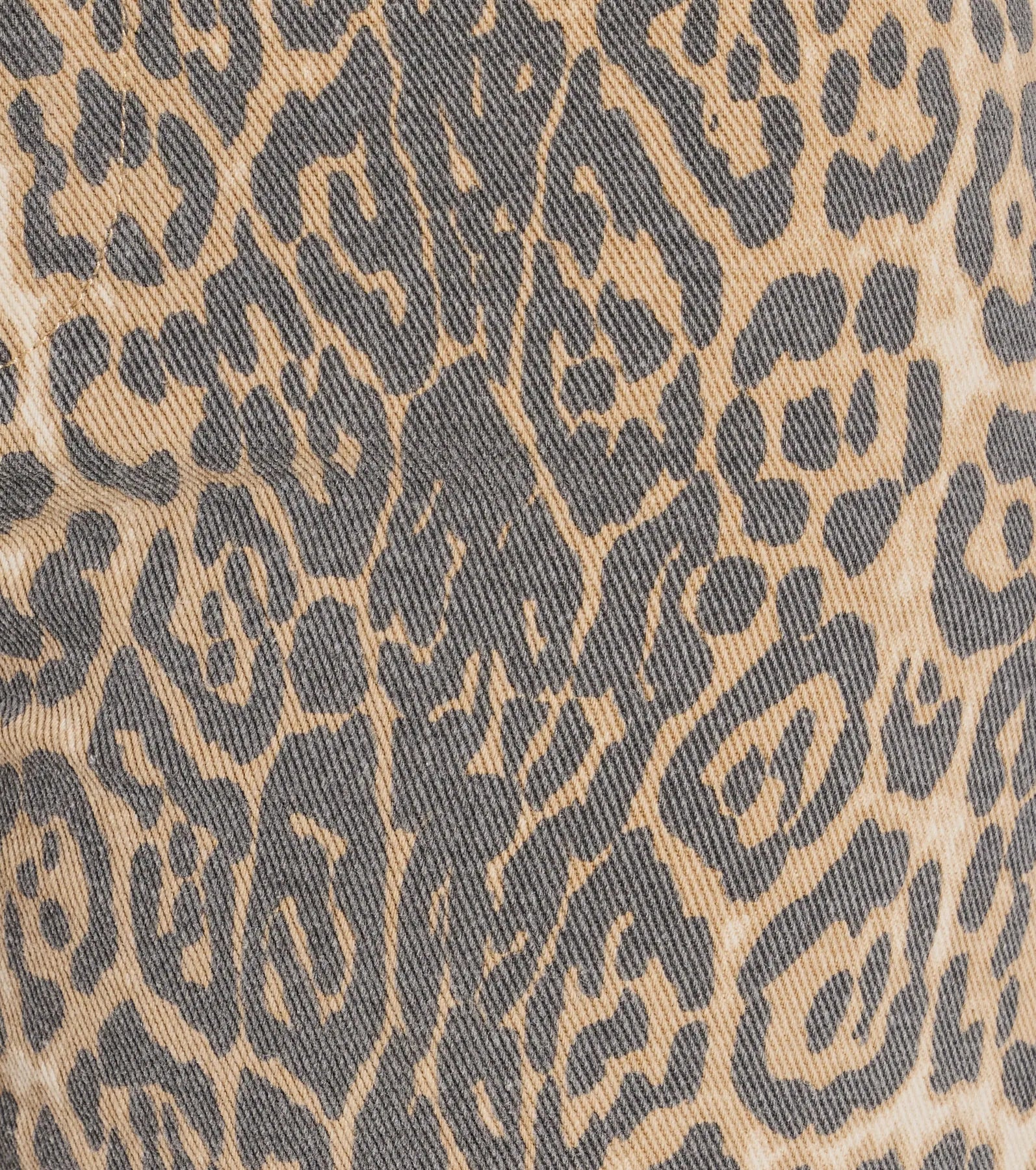 Ultimate It-Girl Leopard Print Cargo Jeans - Effortlessly Cool