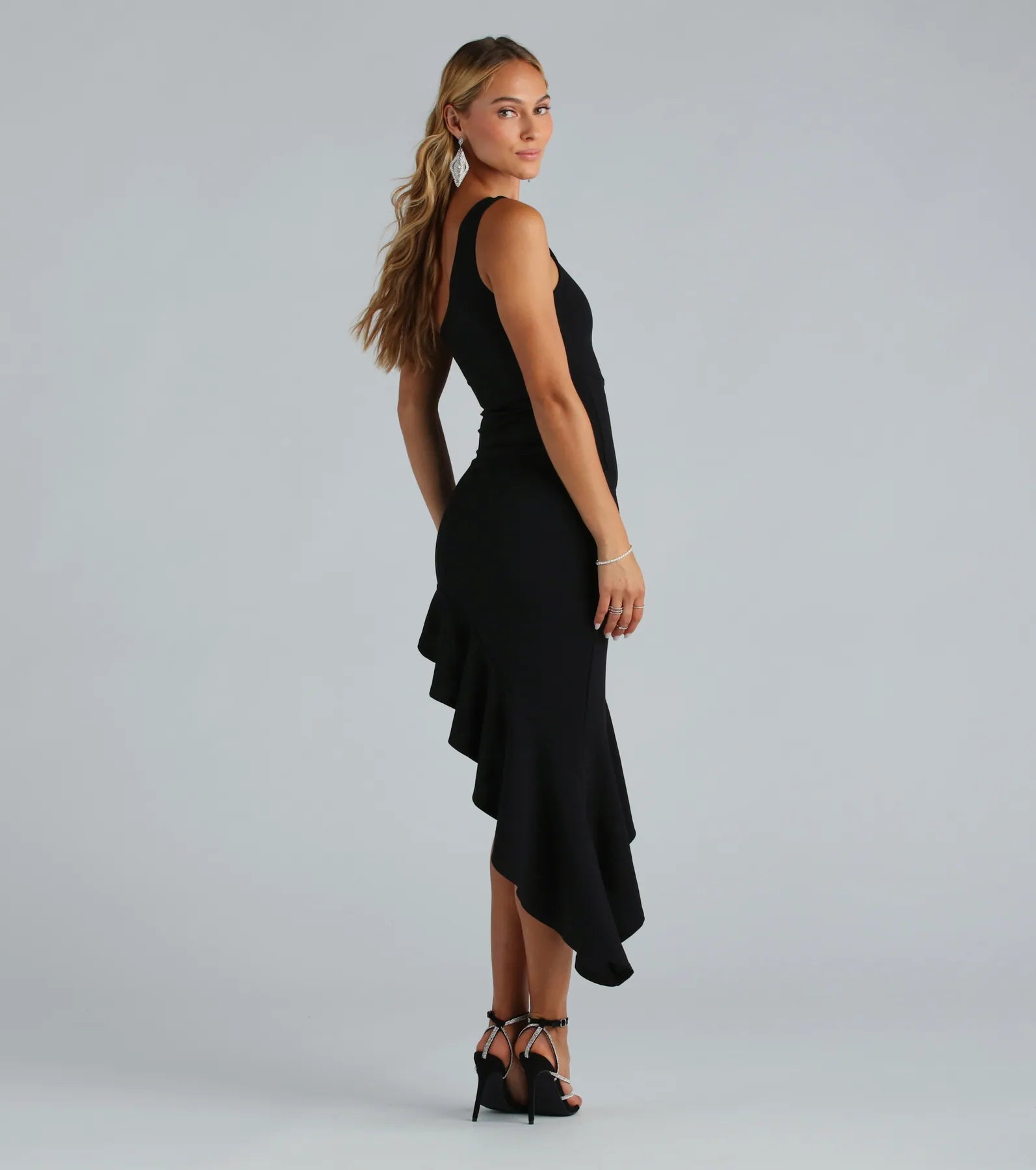 Ultimate Mingle Sensation Crepe One-Shoulder Midi Dress