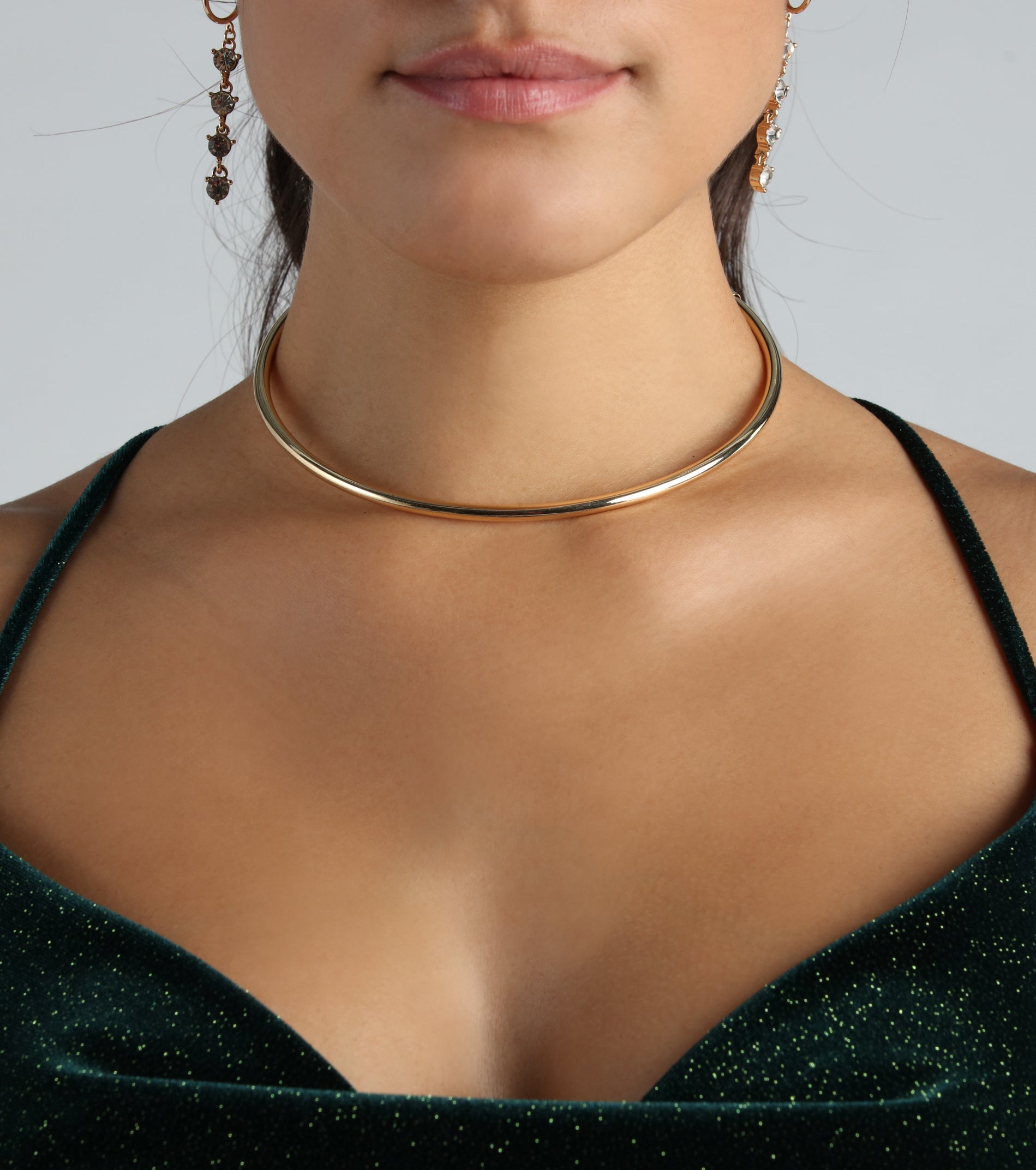 Premium Timeless Chic Curved Collar Necklace