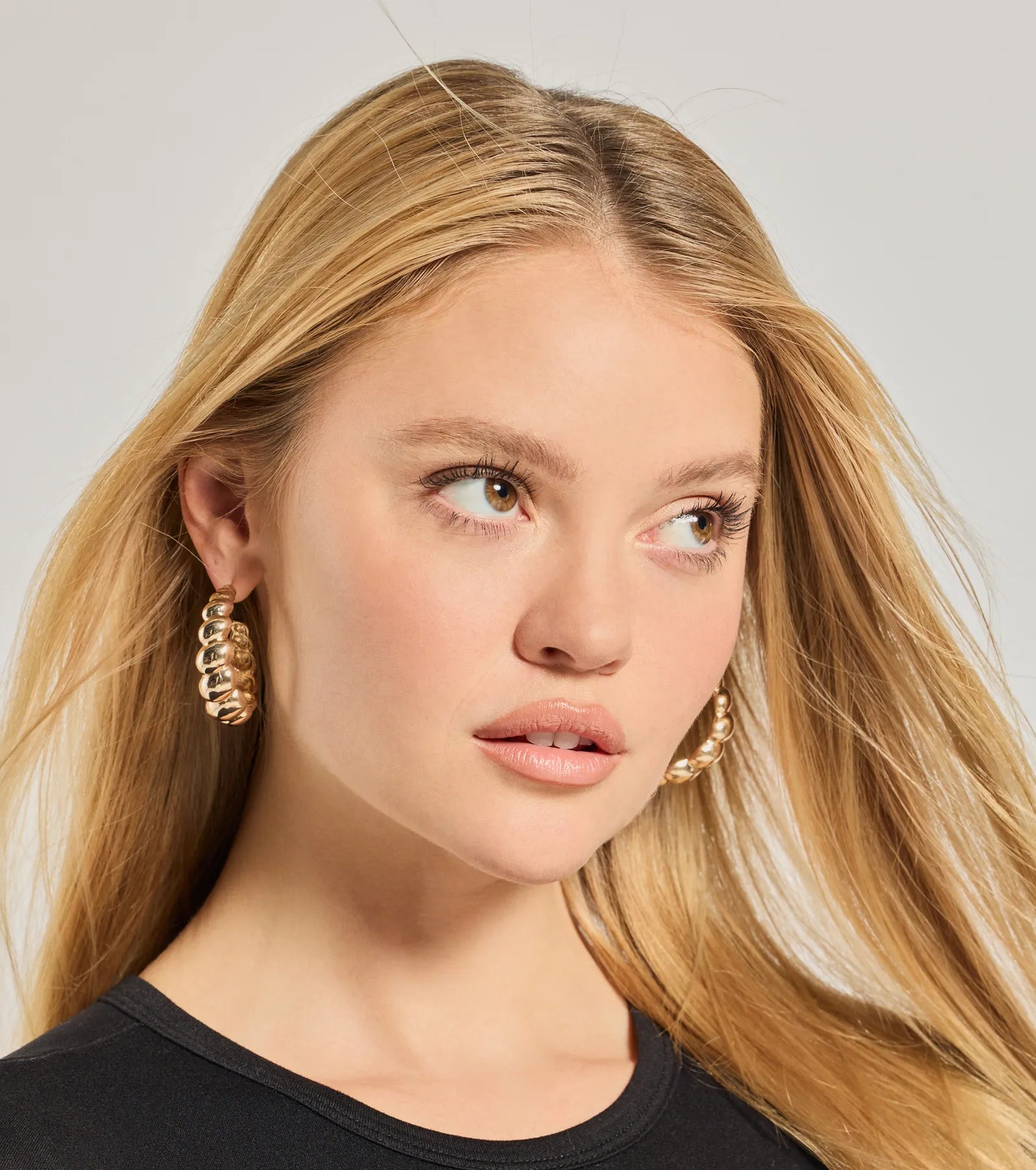 Premium Chic Confidence Textured Hoop Earrings