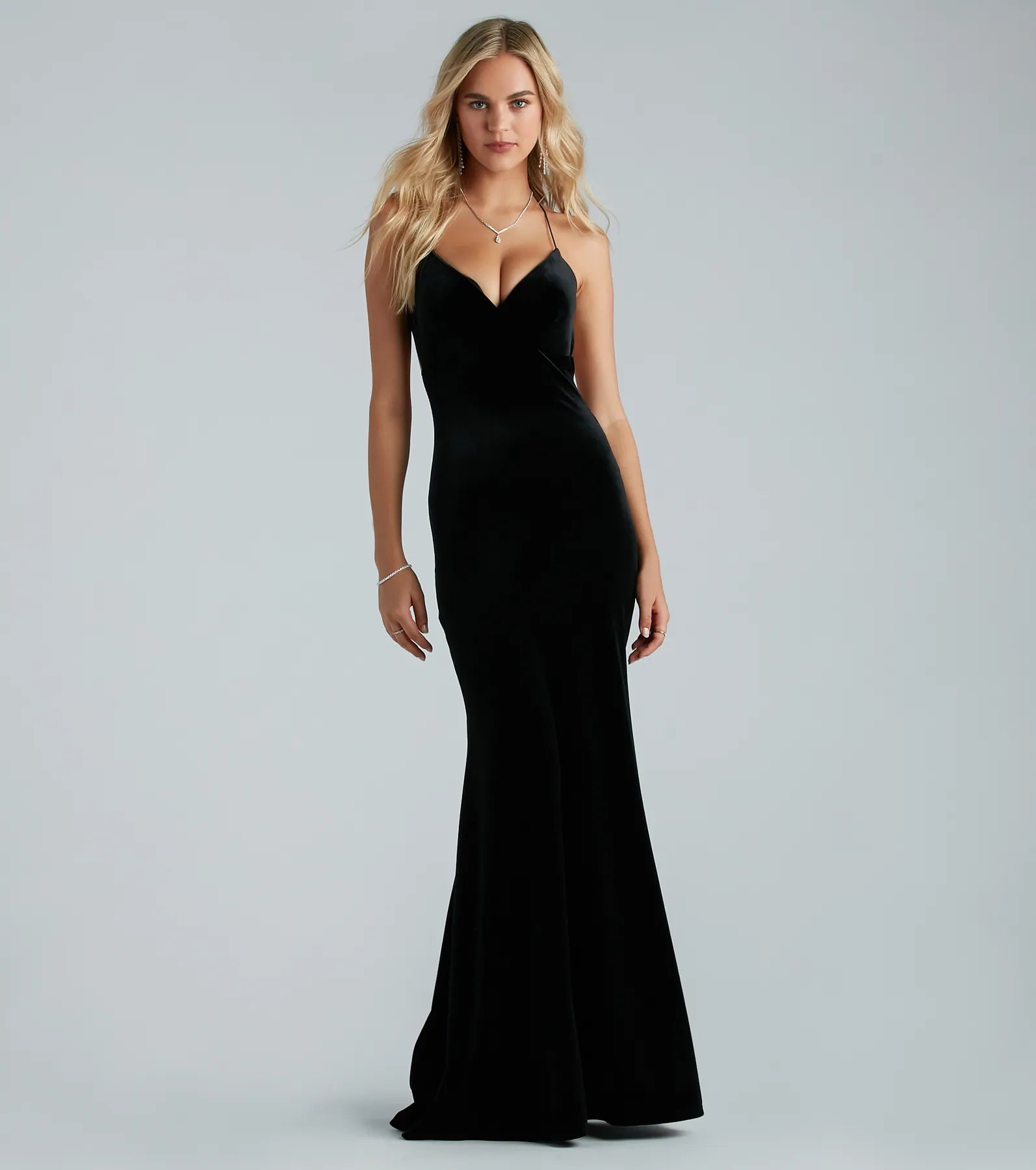 Premium Velvet Mermaid Gown by Brenda – Ultimate Red Carpet Elegance