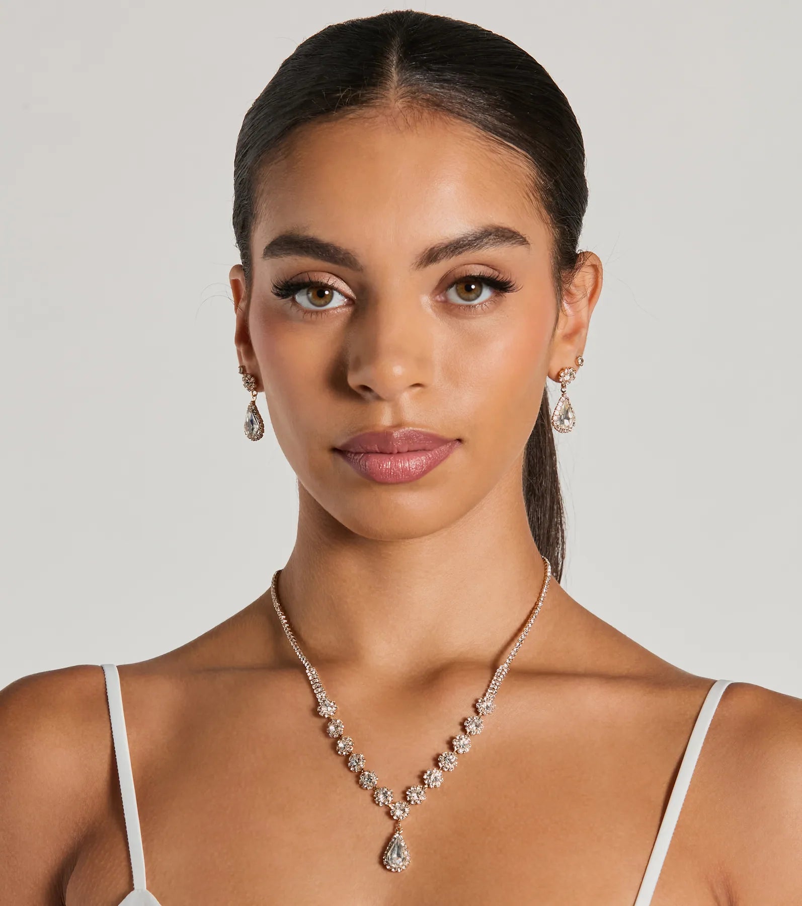 Ultimate Luxe Gemstone Jewelry Set: Necklace & Earrings