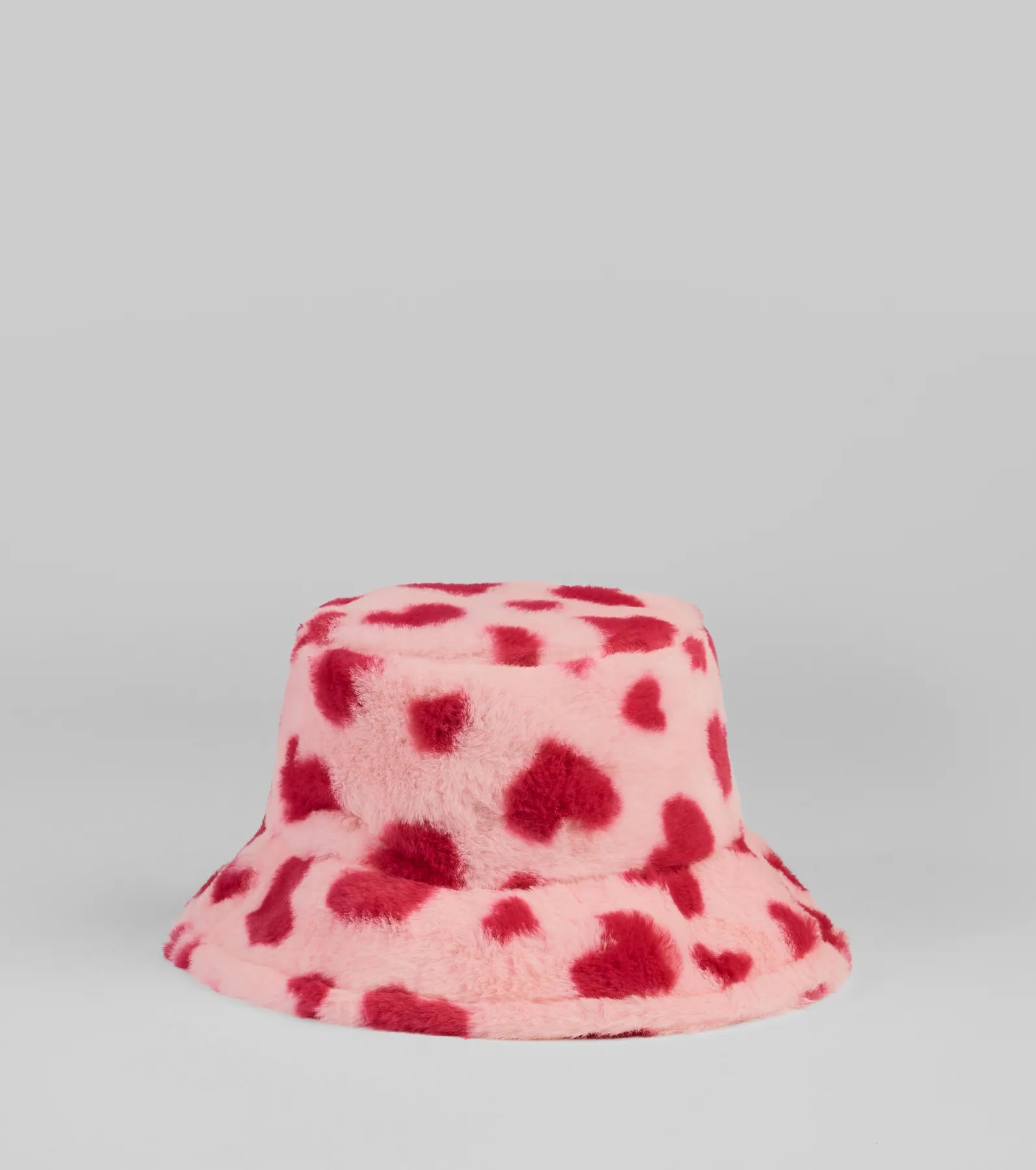 Premium Faux Fur Bucket Hat with Heart Design - Ultimate Winter Style