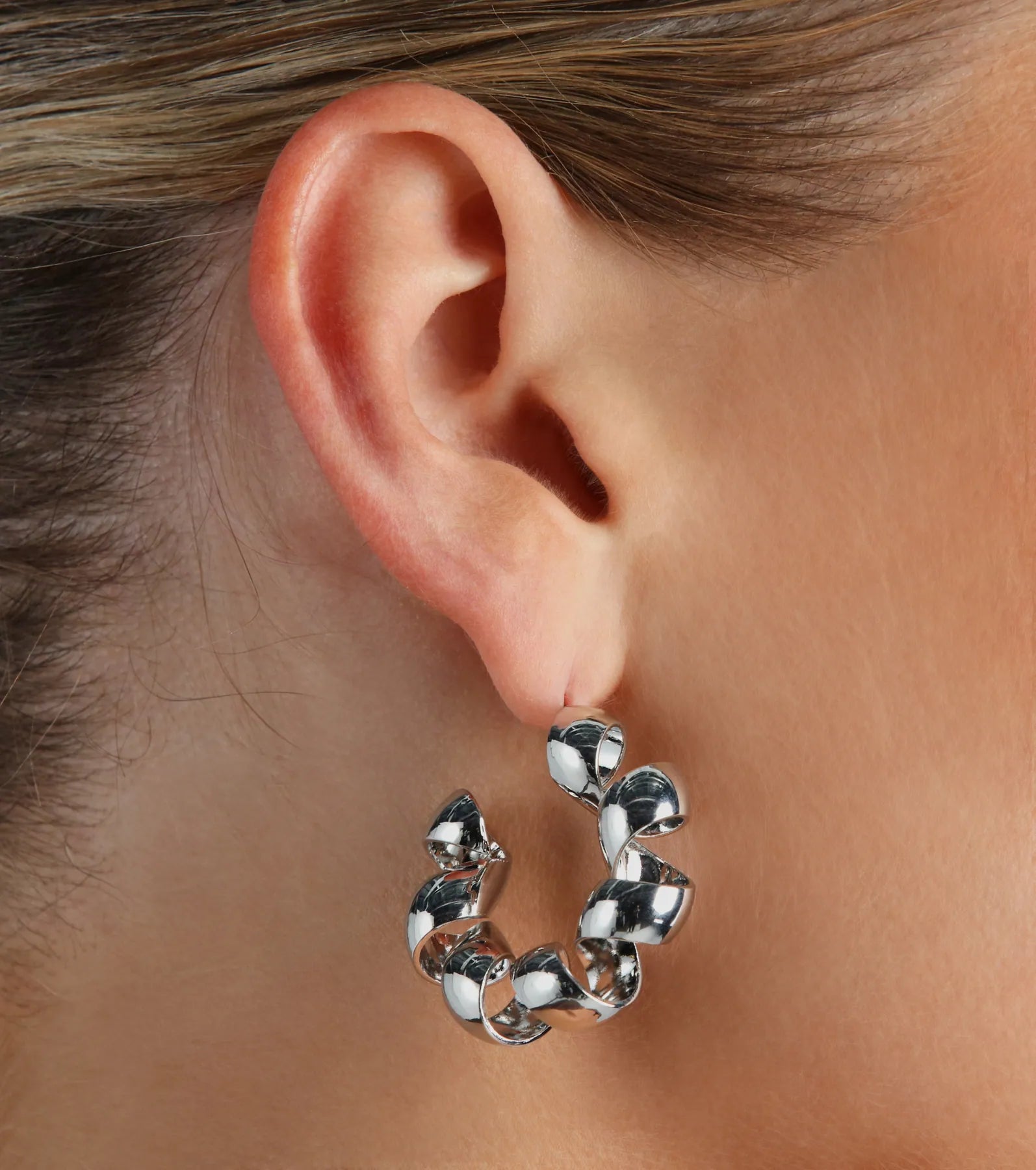 Ultimate Twist Desire Hoop Earrings - Premium Style Upgrade