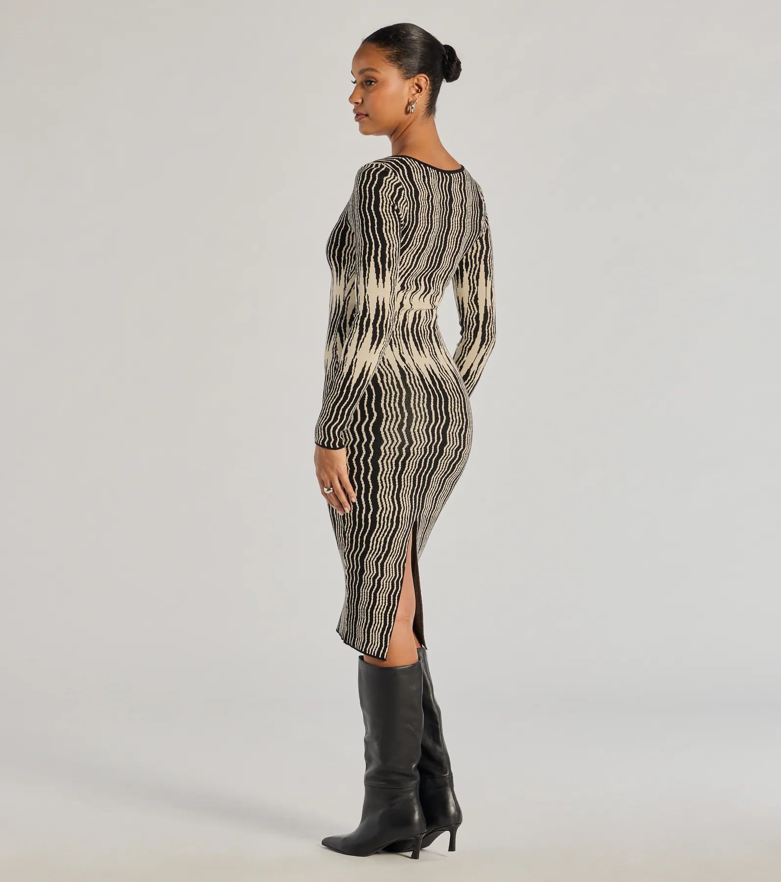 Ultimate Abstract Striped Knit Midi Dress - Bold & Trendy