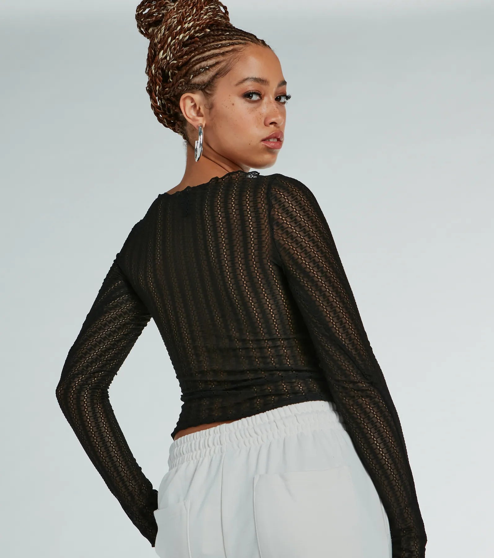 Ultimate Femme Lace Crop Top - Long Sleeve Elegance