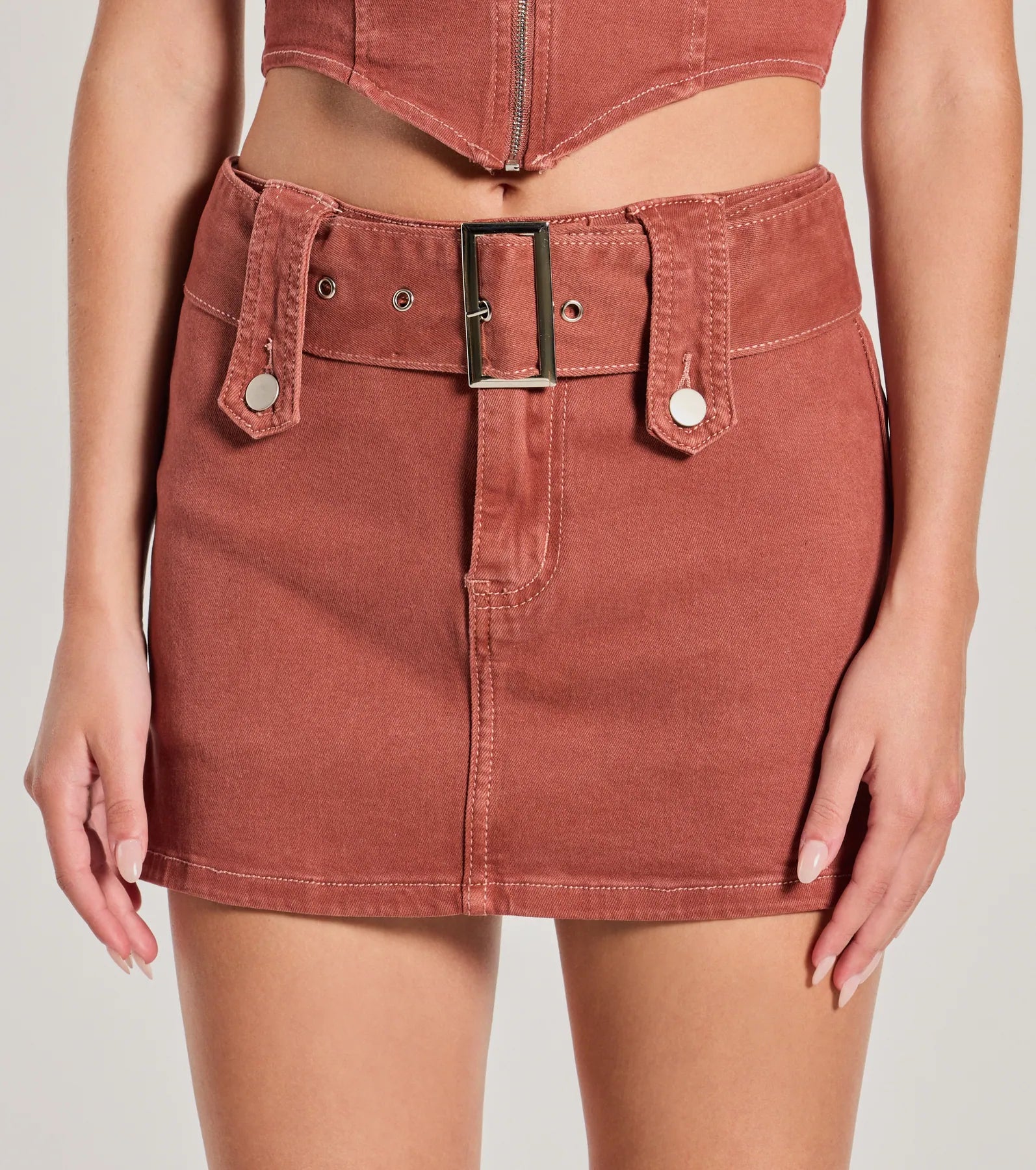 Premium Cool Mid-Rise Belted Denim Skort – Trendy & Versatile