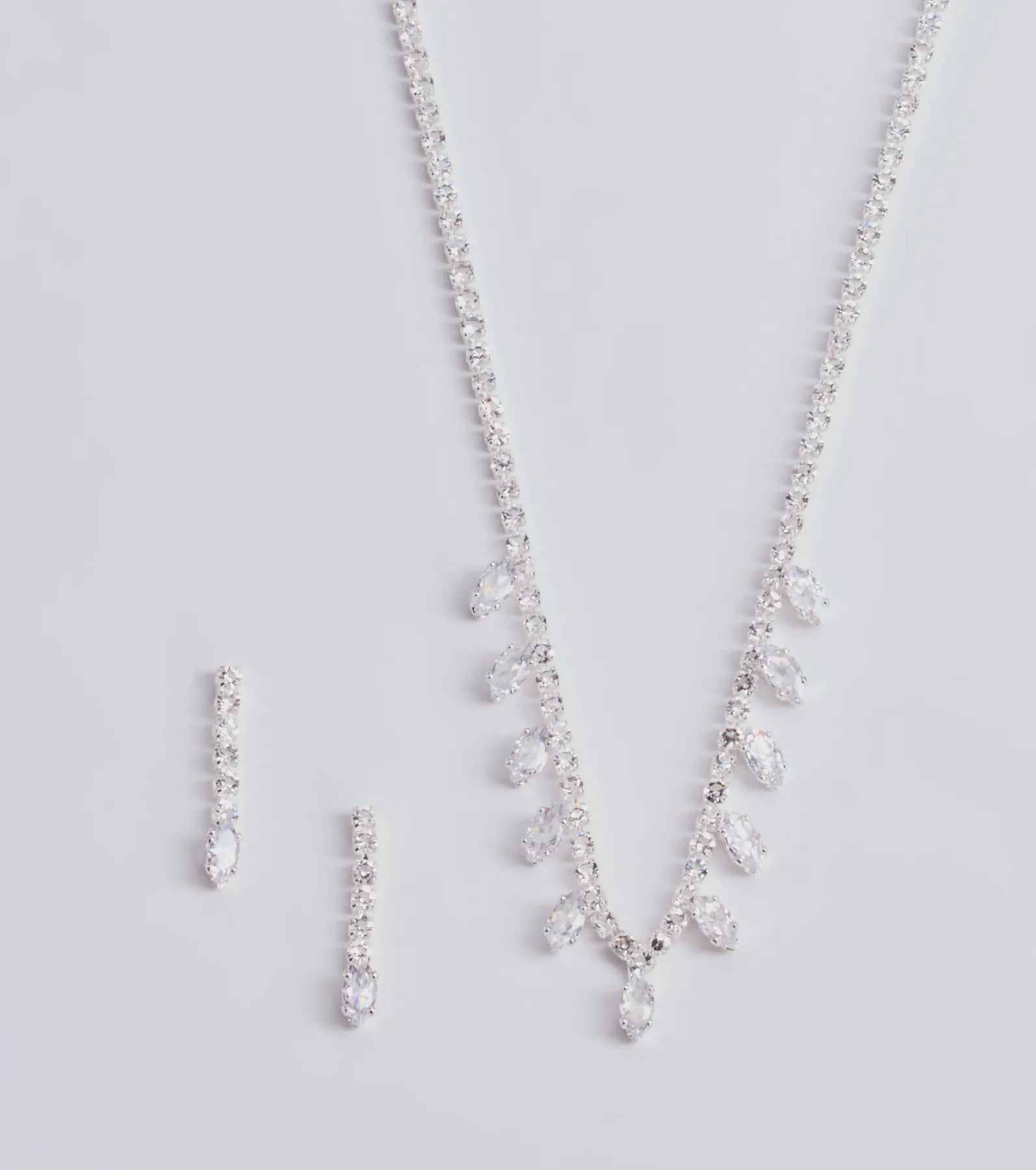 Premium Enchant Me Jewelry Set - Necklace & Earrings