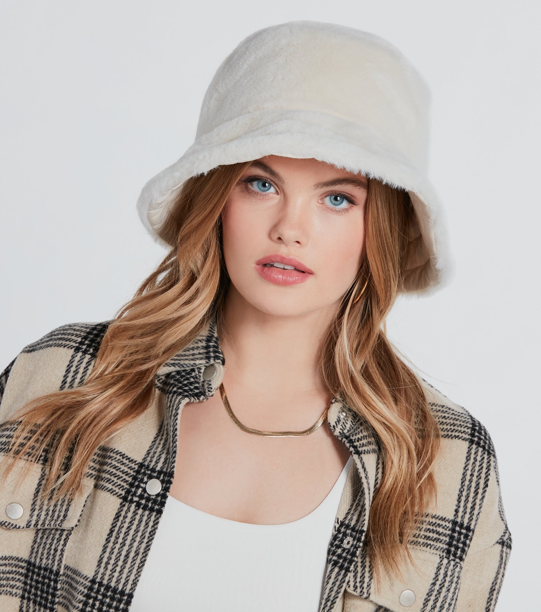 Ultimate Winter Reversible Faux Fur Bucket Hat - Cozy & Stylish