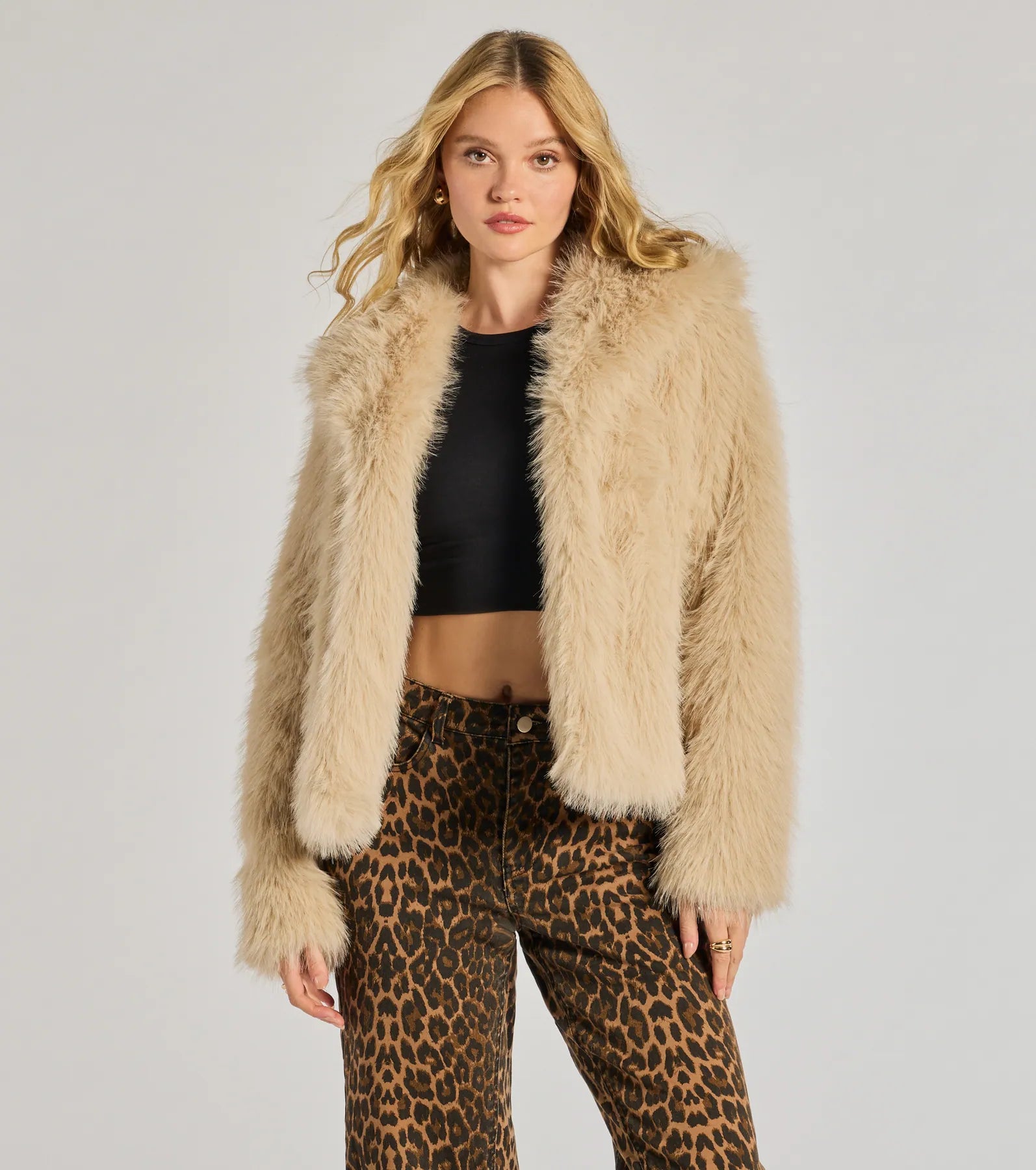 Premium Glam Aura Faux Fur Jacket - Ultimate Style Upgrade