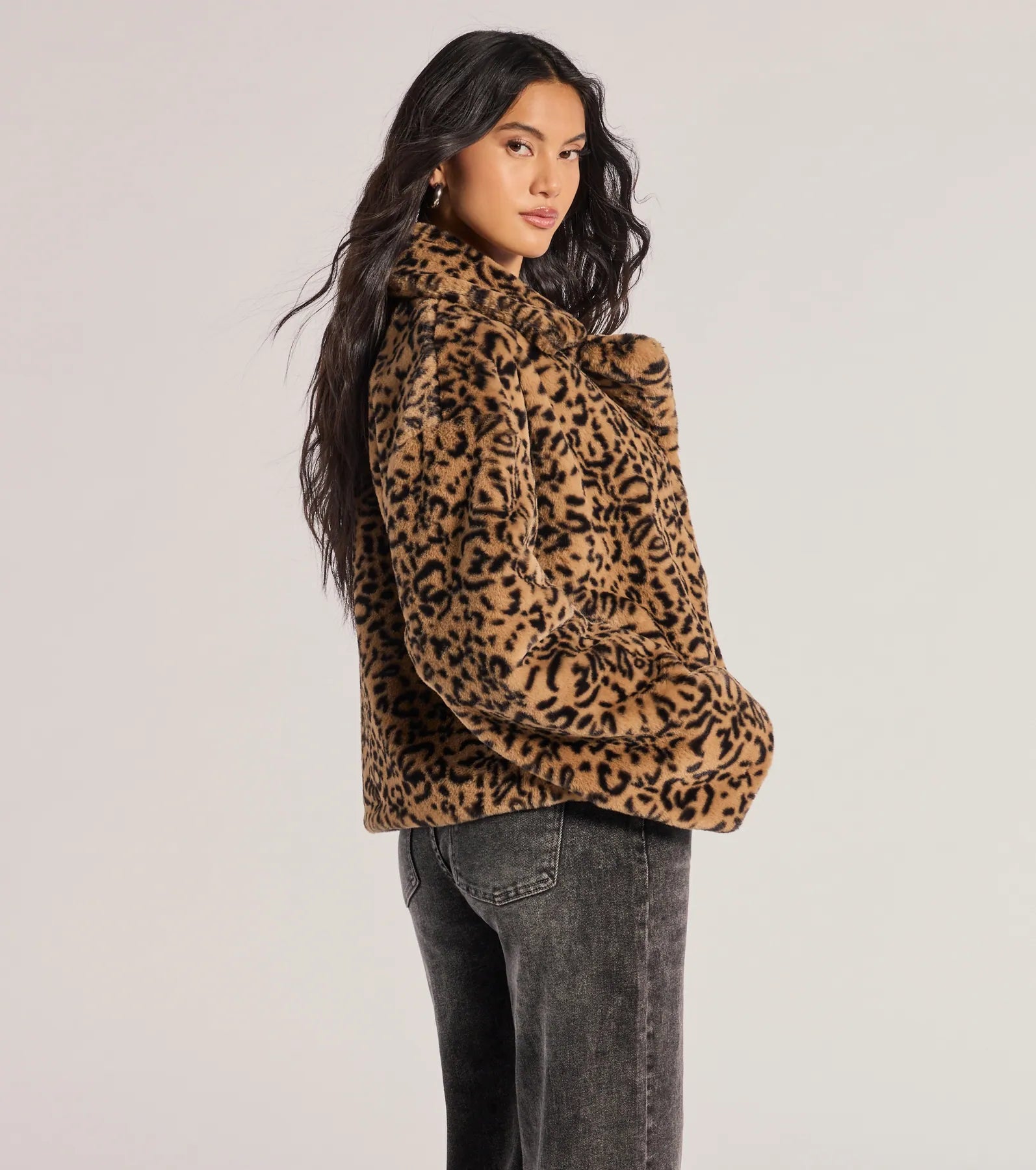 Ultimate Luxe Glam Leopard Print Faux Fur Jacket - Premium Style Upgrade