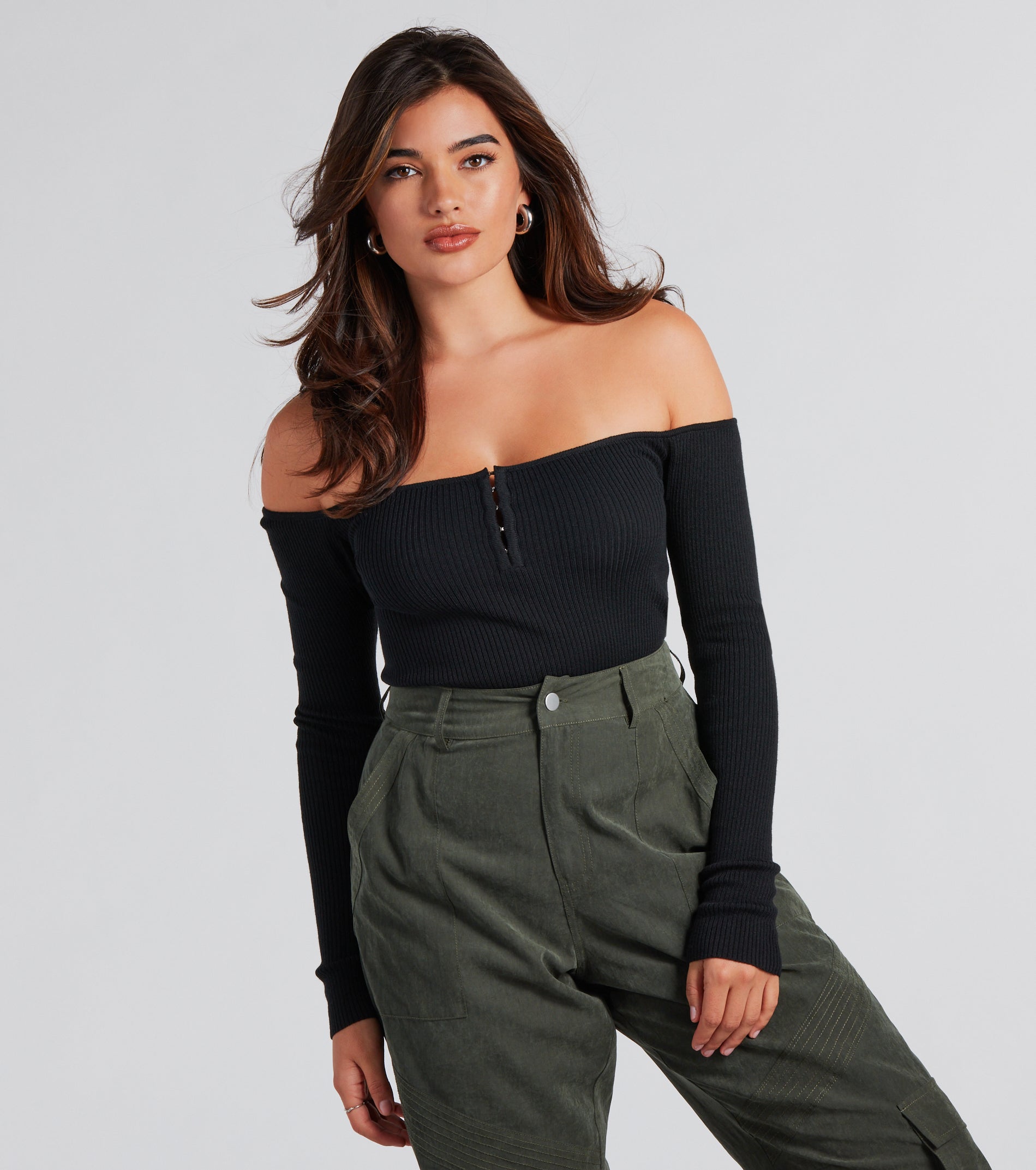 Ultimate Off-The-Shoulder Crop Top - Trendy & Chic