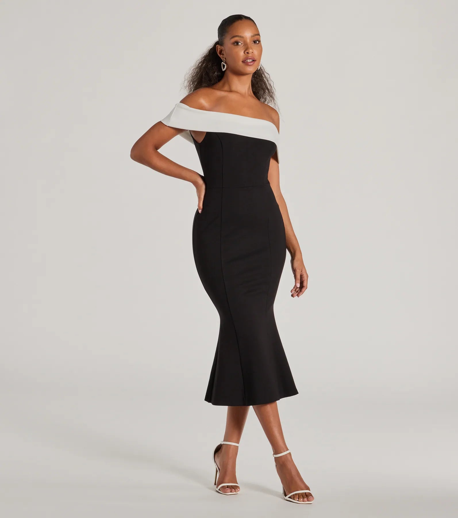 Ultimate Elegance Off-The-Shoulder Mermaid Dress