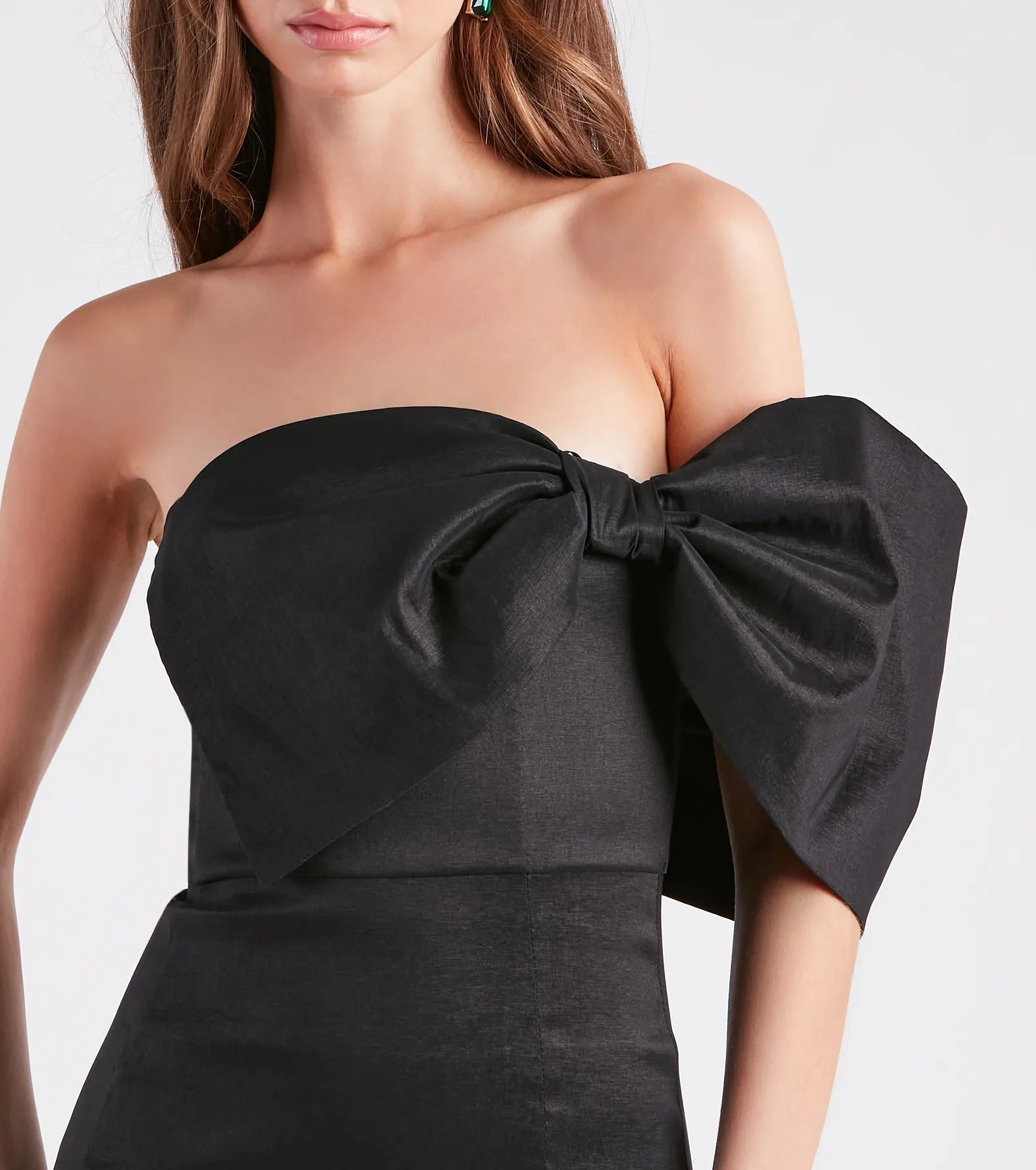 Ultimate Raeya Taffeta Bow Strapless Mini Dress for Special Occasions