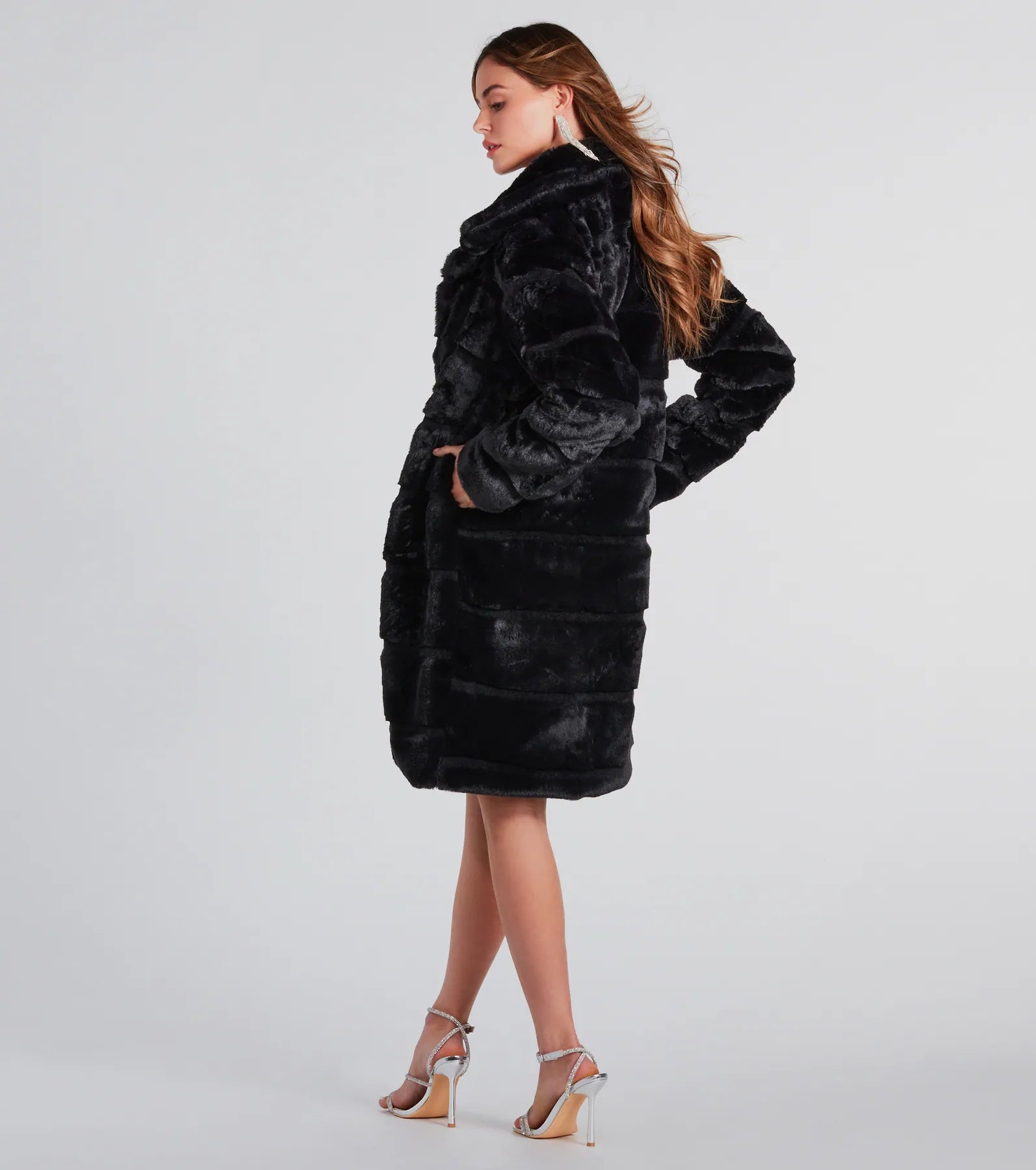 Ultimate Luxe Long Faux Fur Coat – Premium Winter Style