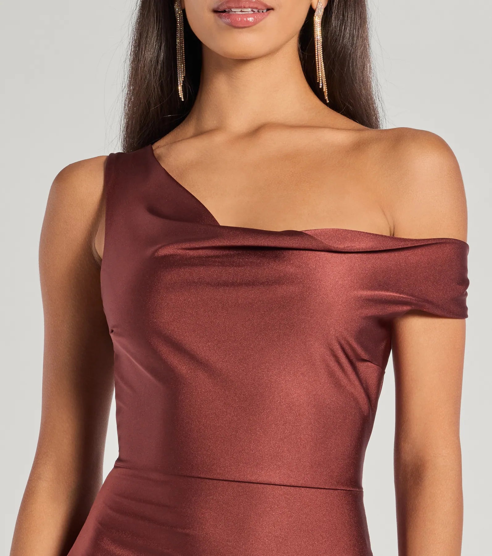 Ultimate Iconic Silhouette Off-Shoulder High Slit Midi Dress