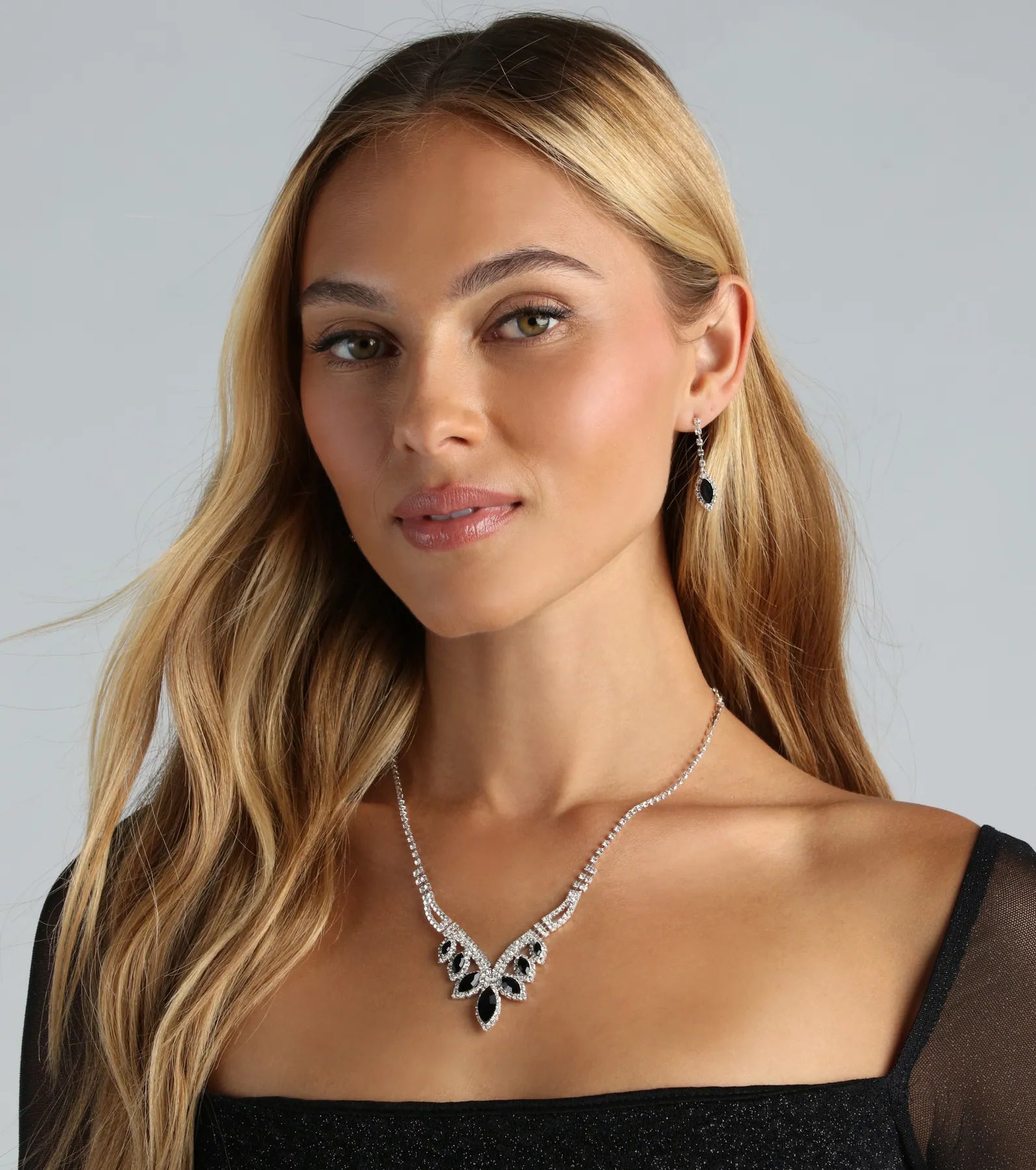 Ultimate Glamour Gemstone Jewelry Set: Necklace & Earrings