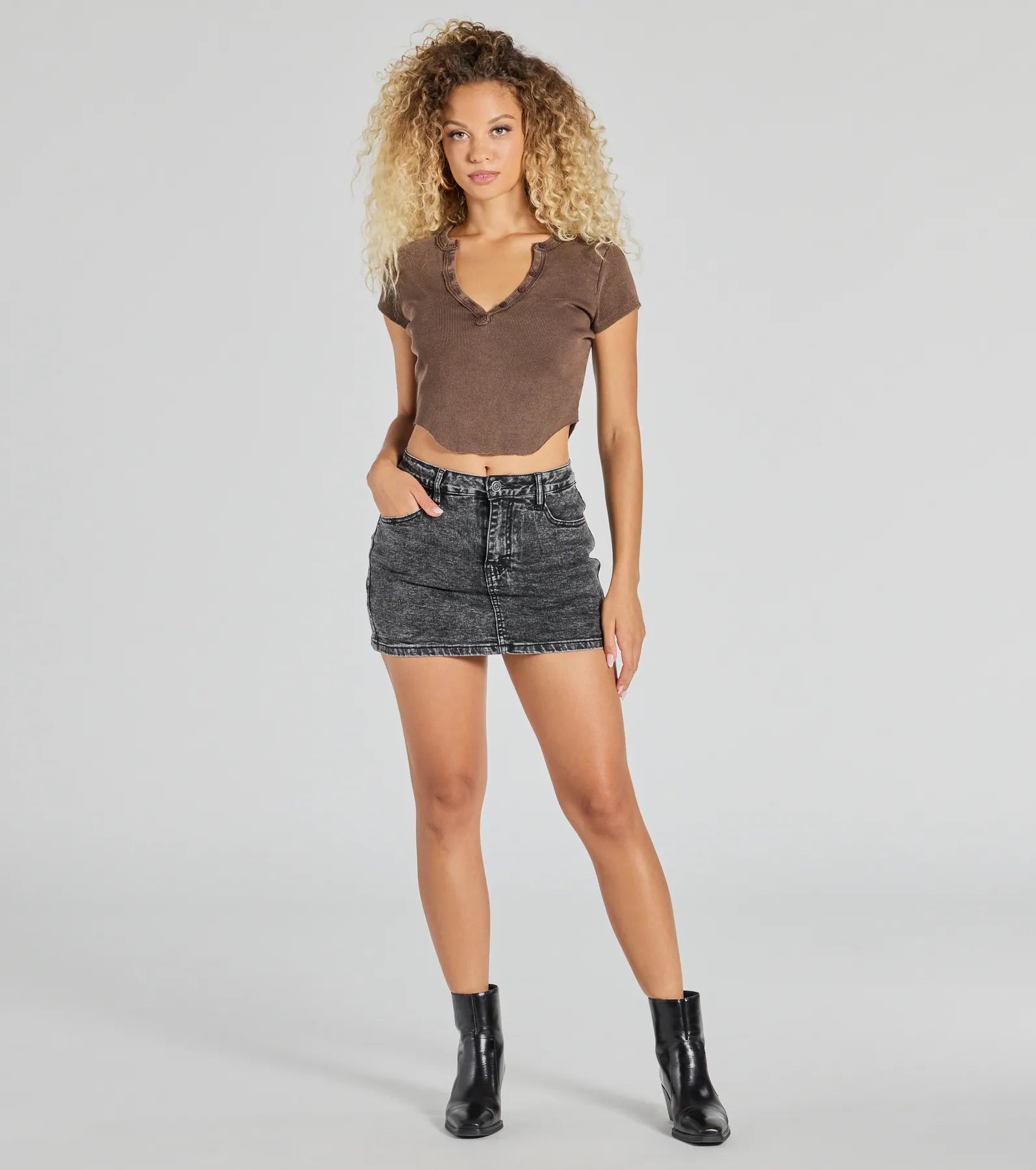 Premium Ribbed Knit Crop Top – Effortless Everyday Style