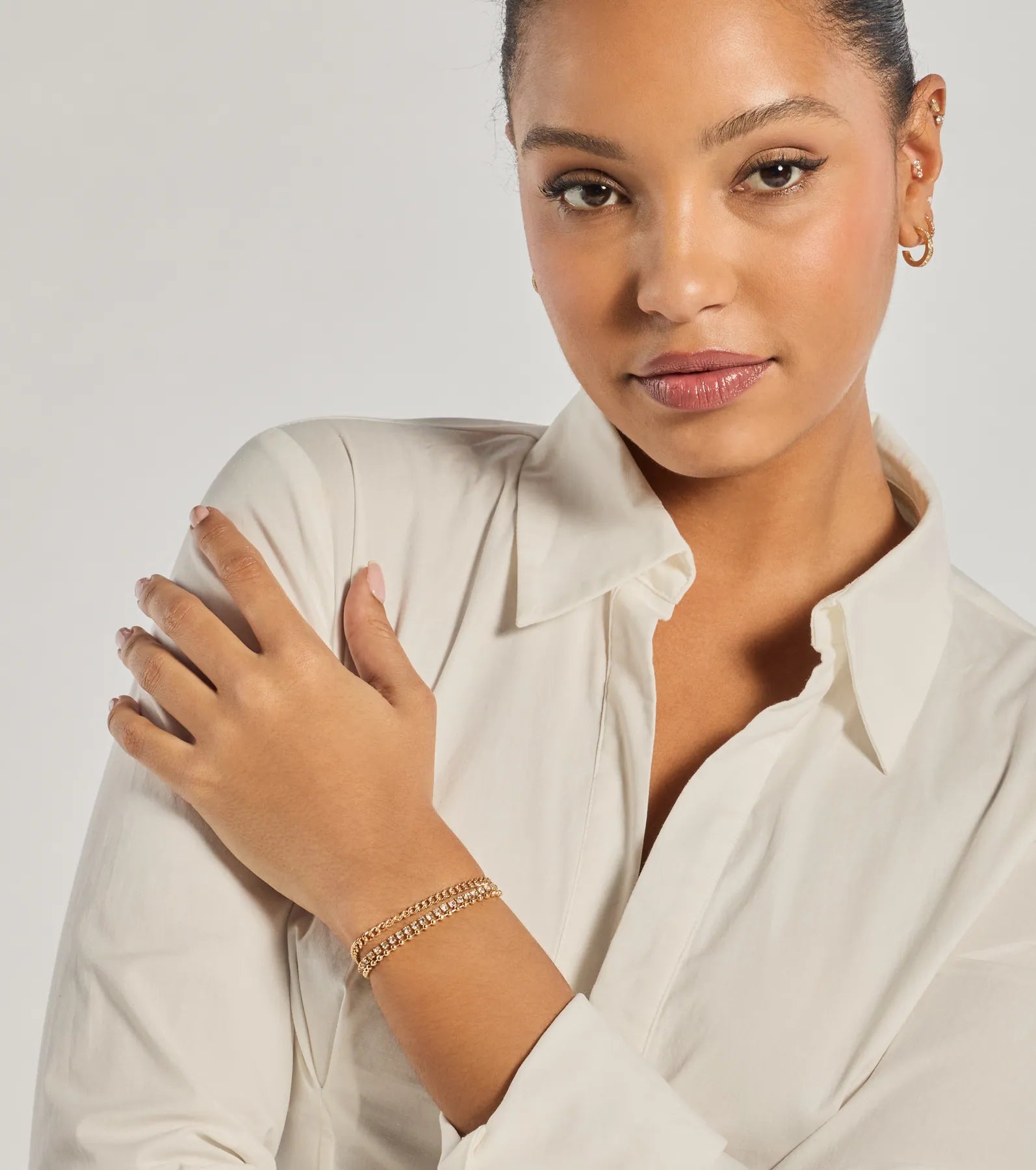 Ultimate Elegance: Premium Three-Pack Bracelet Set