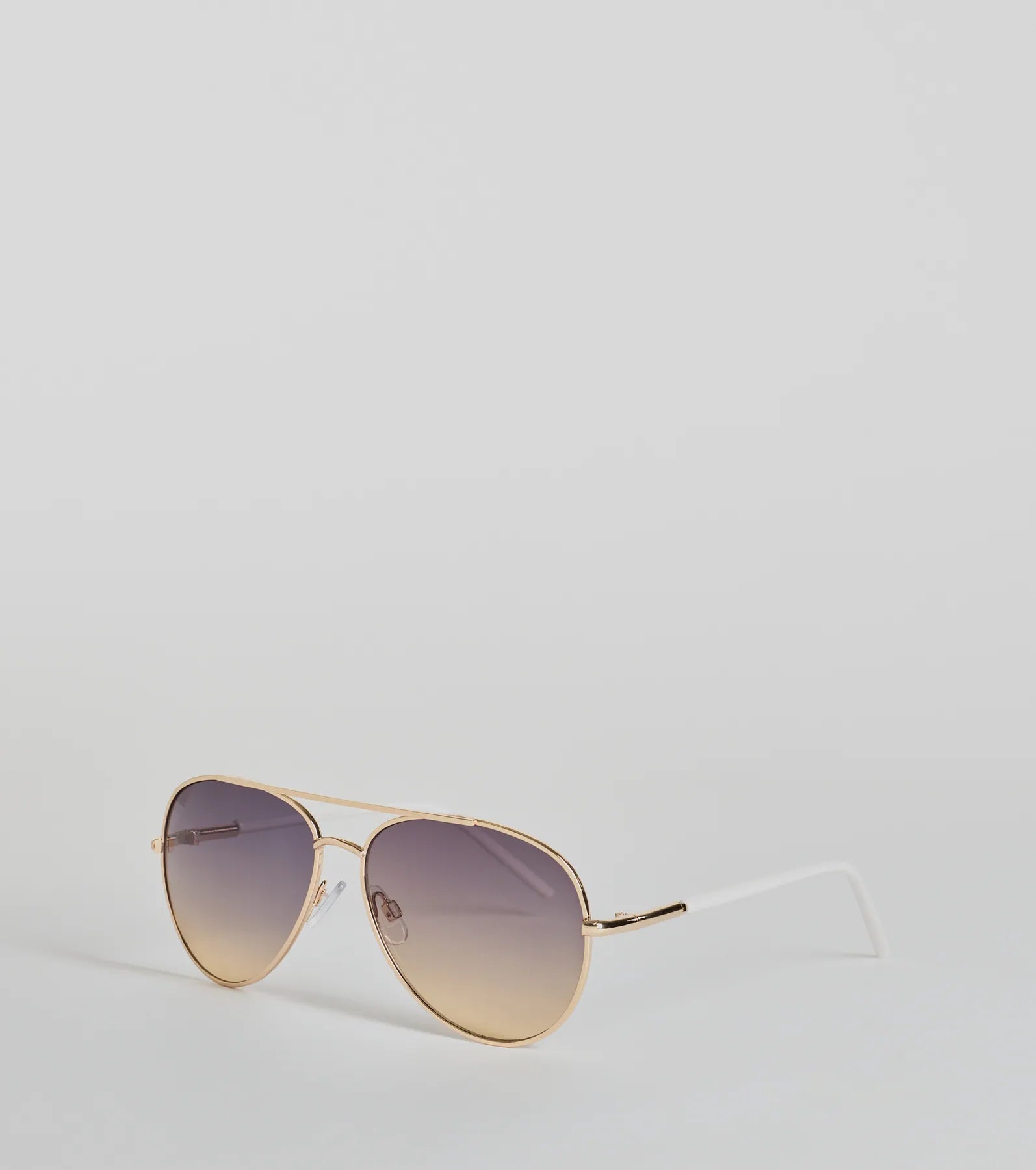 Premium Aviator Sunglasses - Ultimate UV Protection