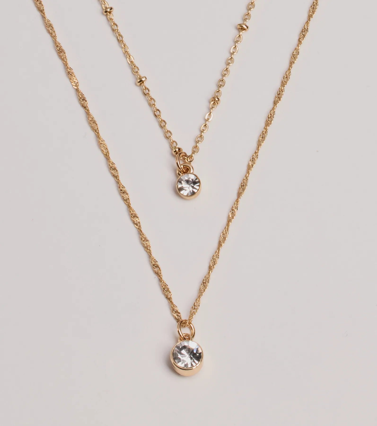 Ultimate Elegance: Timeless Rhinestone Layered Necklace