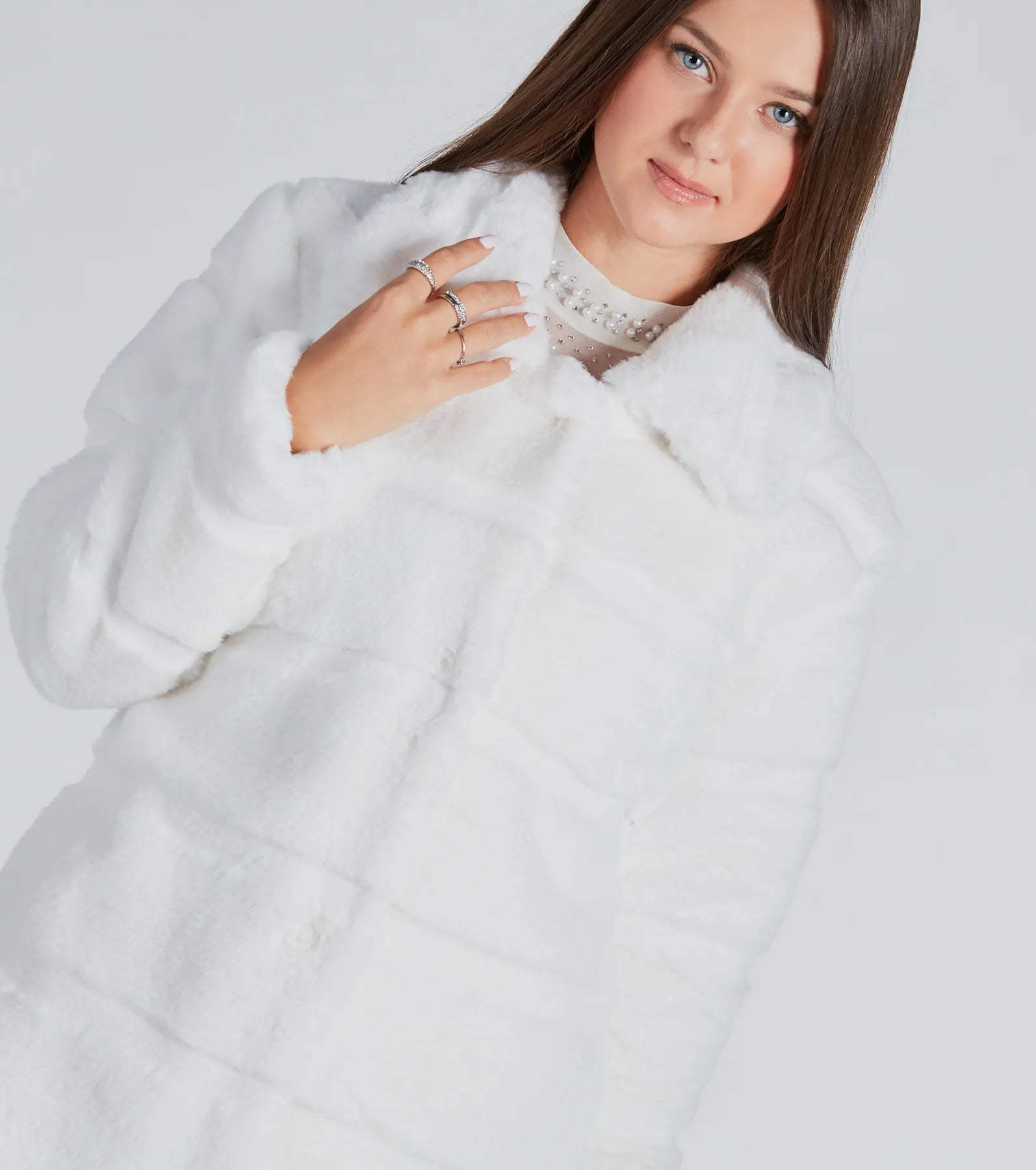 Ultimate Luxe Long Faux Fur Coat – Premium Winter Style