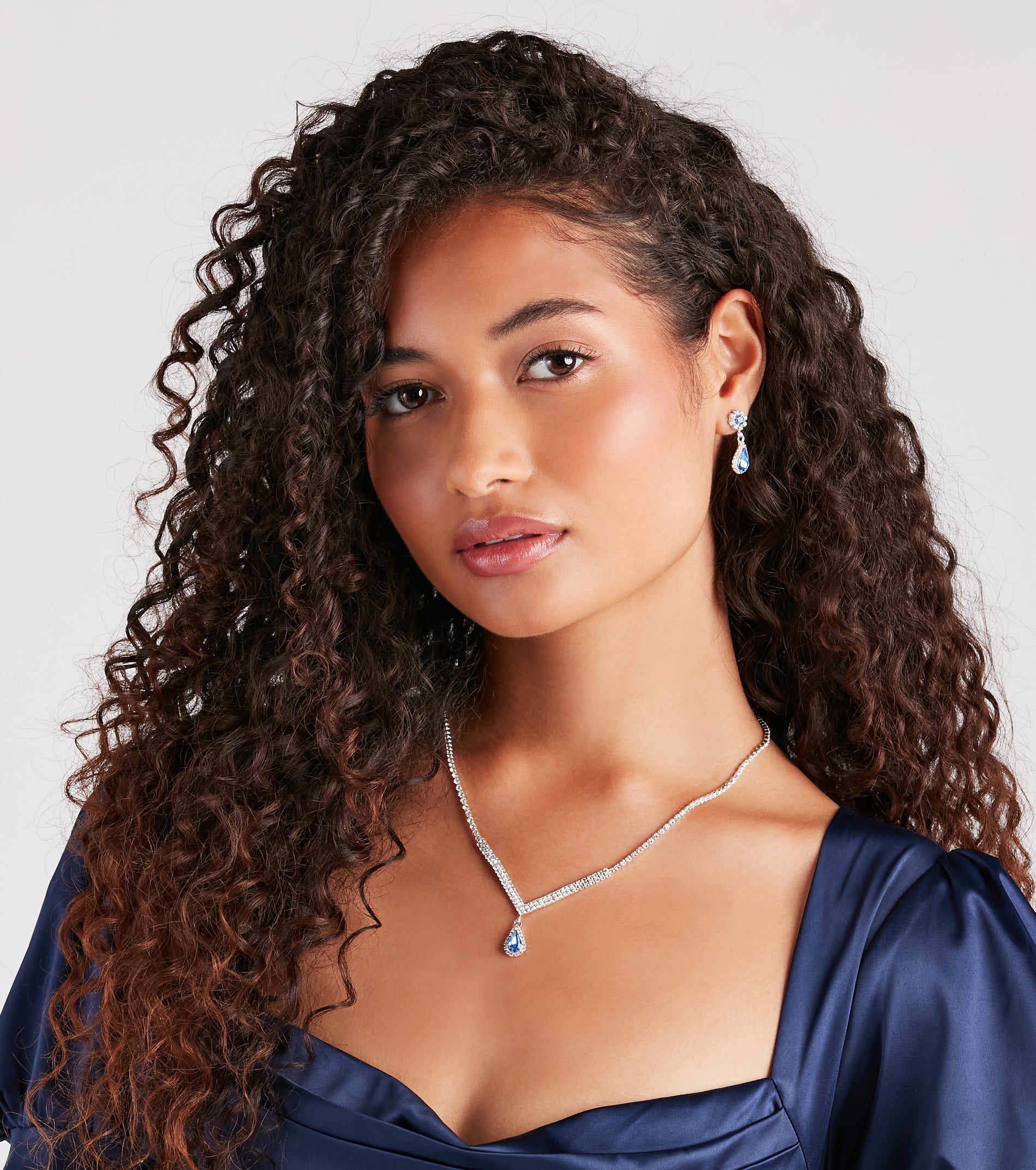 Premium Chic Luxe Gemstone Jewelry Set: Necklace & Earrings