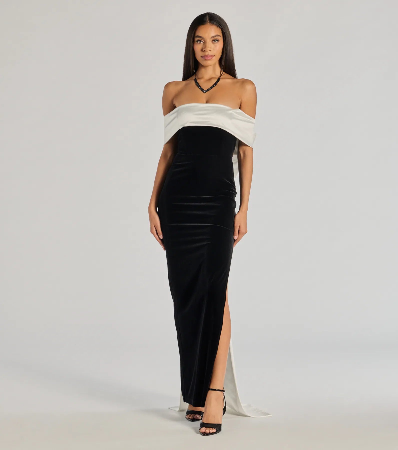 Premium Verona Velvet Formal Dress with Bow Back