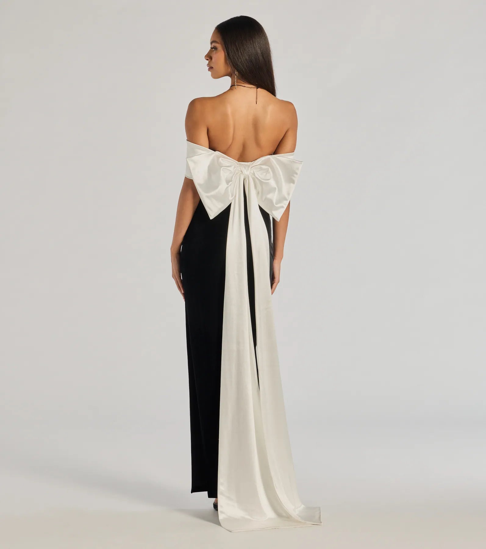 Premium Verona Velvet Formal Dress with Bow Back