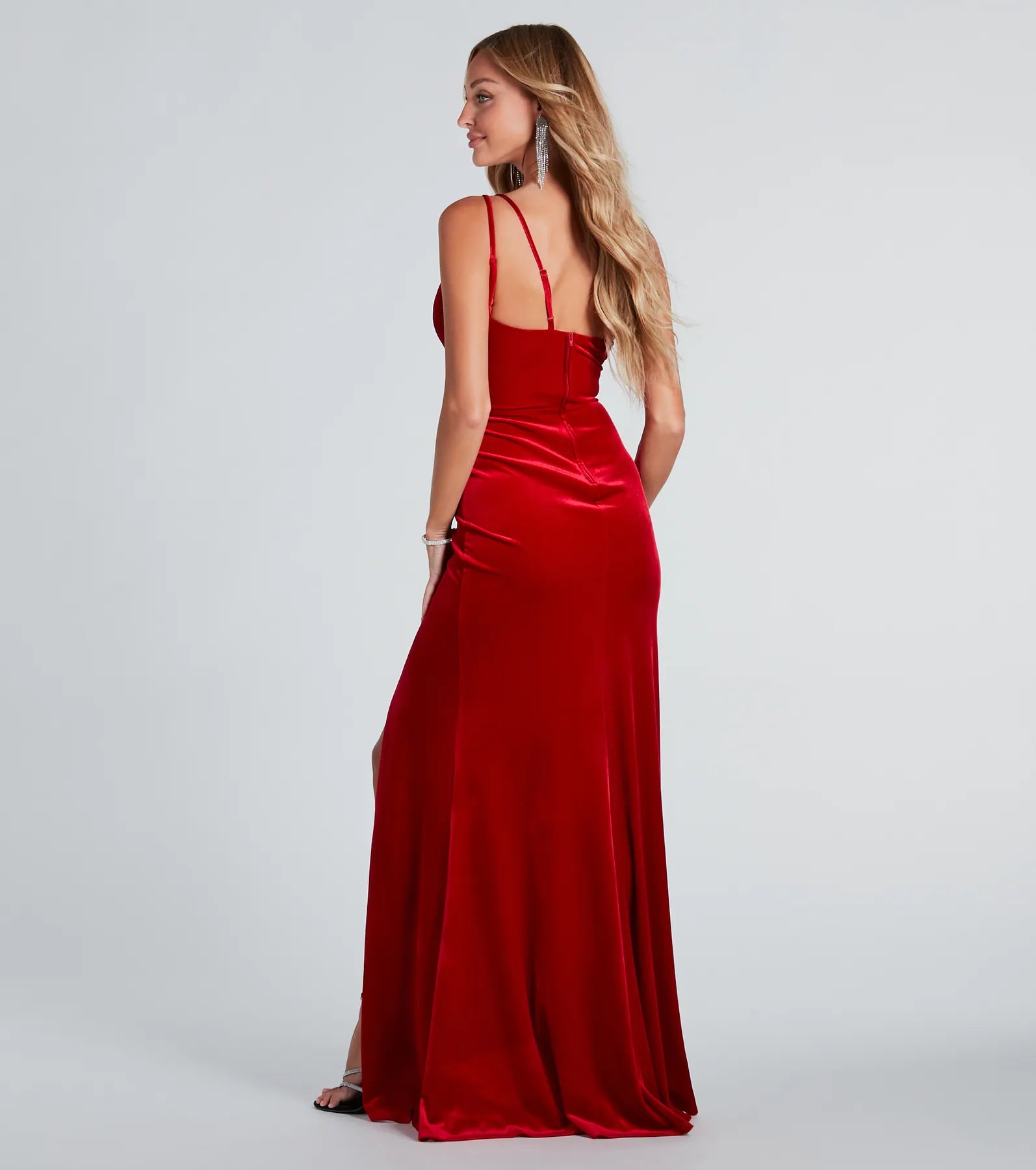 Premium Loni Velvet Mermaid Gown - Ultimate Formal Elegance